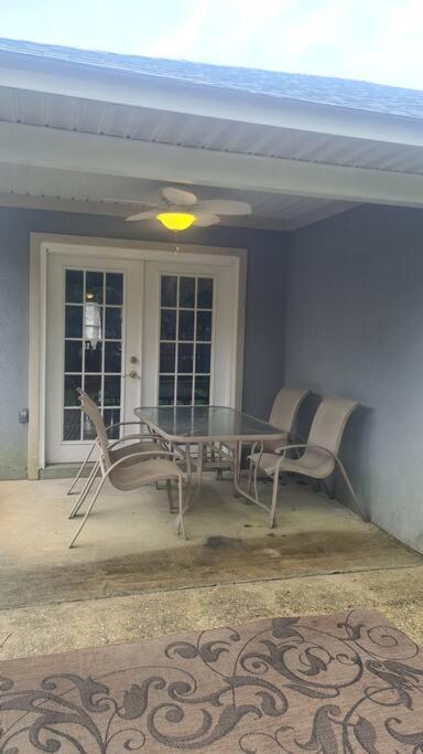 3BR Family Home Near NAS Pensacola view 3