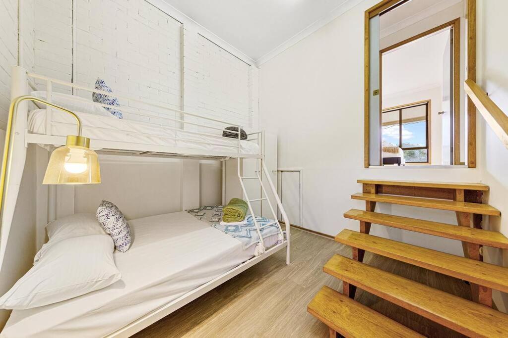 Long Jetty Waterfront Guest House