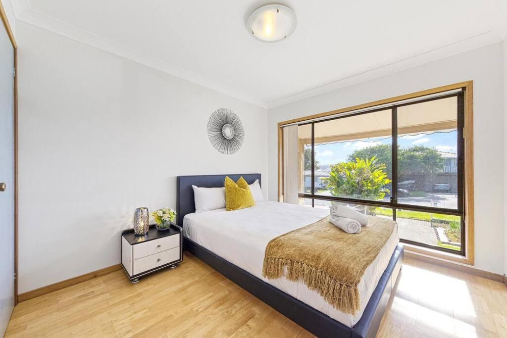 Long Jetty Waterfront Guest House