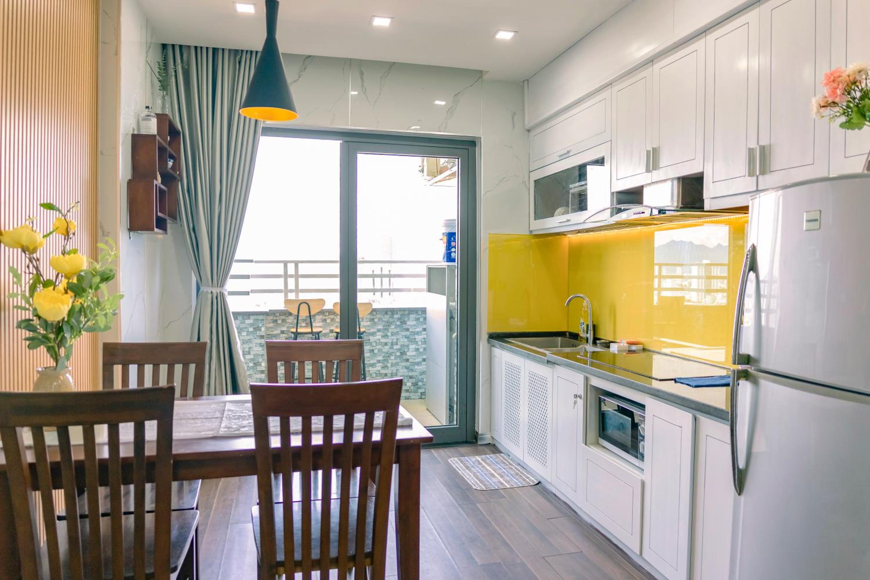 Sóng Homestay - 2BR apartment by Mỹ Khê Beach