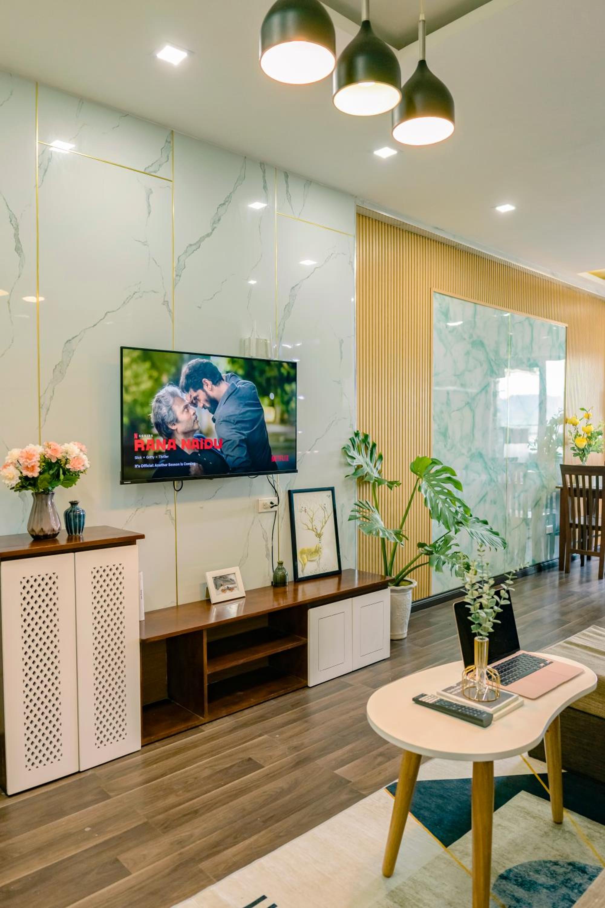 Sóng Homestay - 2BR apartment by Mỹ Khê Beach