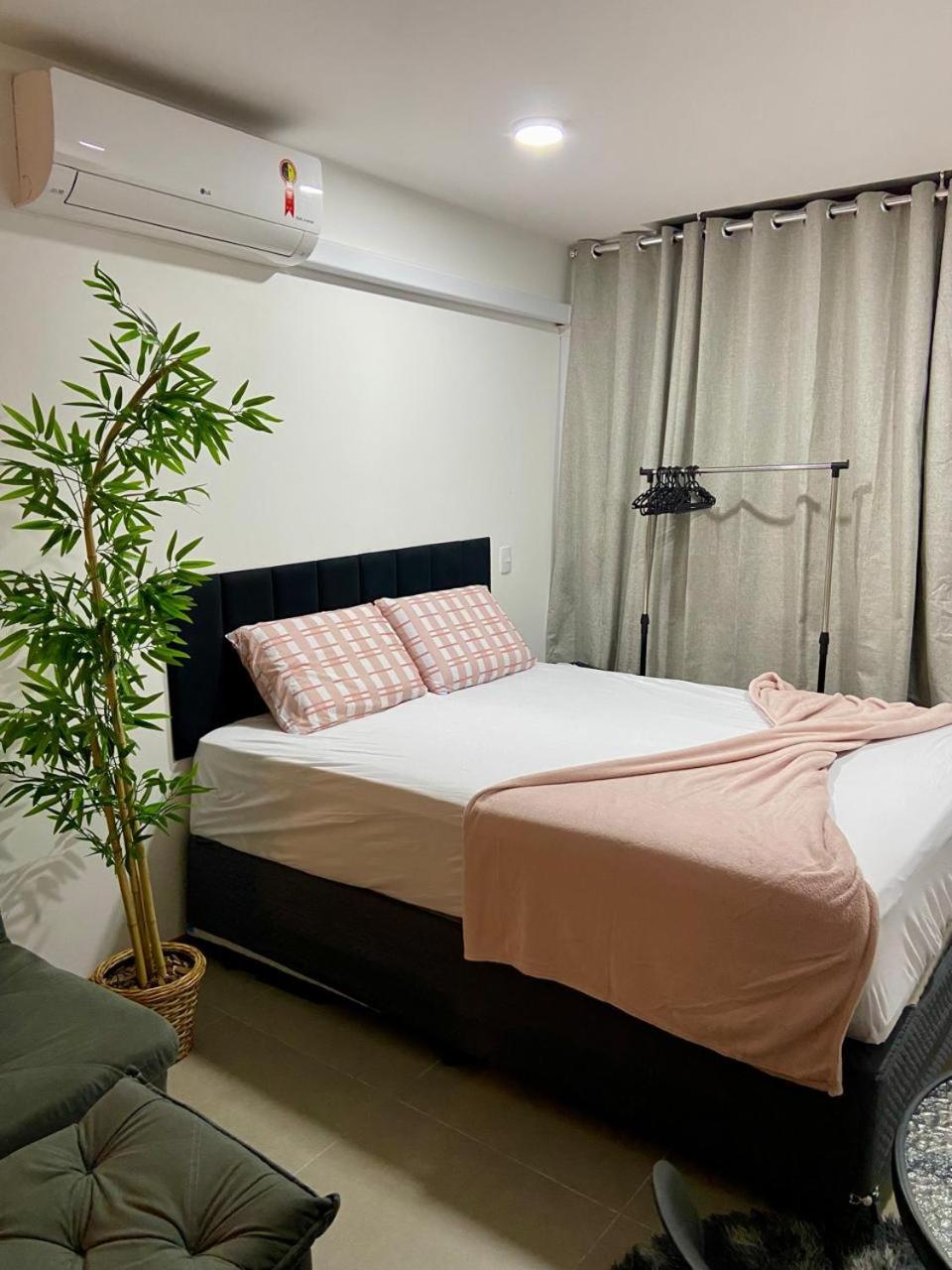 Apartamento Centro/Lapa-RJ Rua Sen. Dantas n.°80