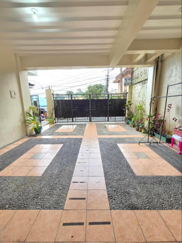 Alexa's Home 3BR house with free parking view 5