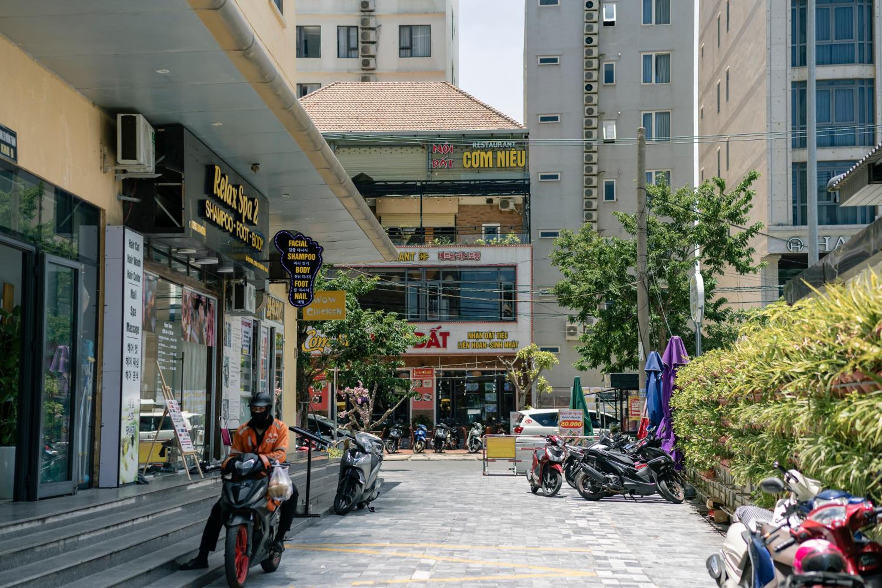 Sóng Homestay - 2BR apartment by Mỹ Khê Beach