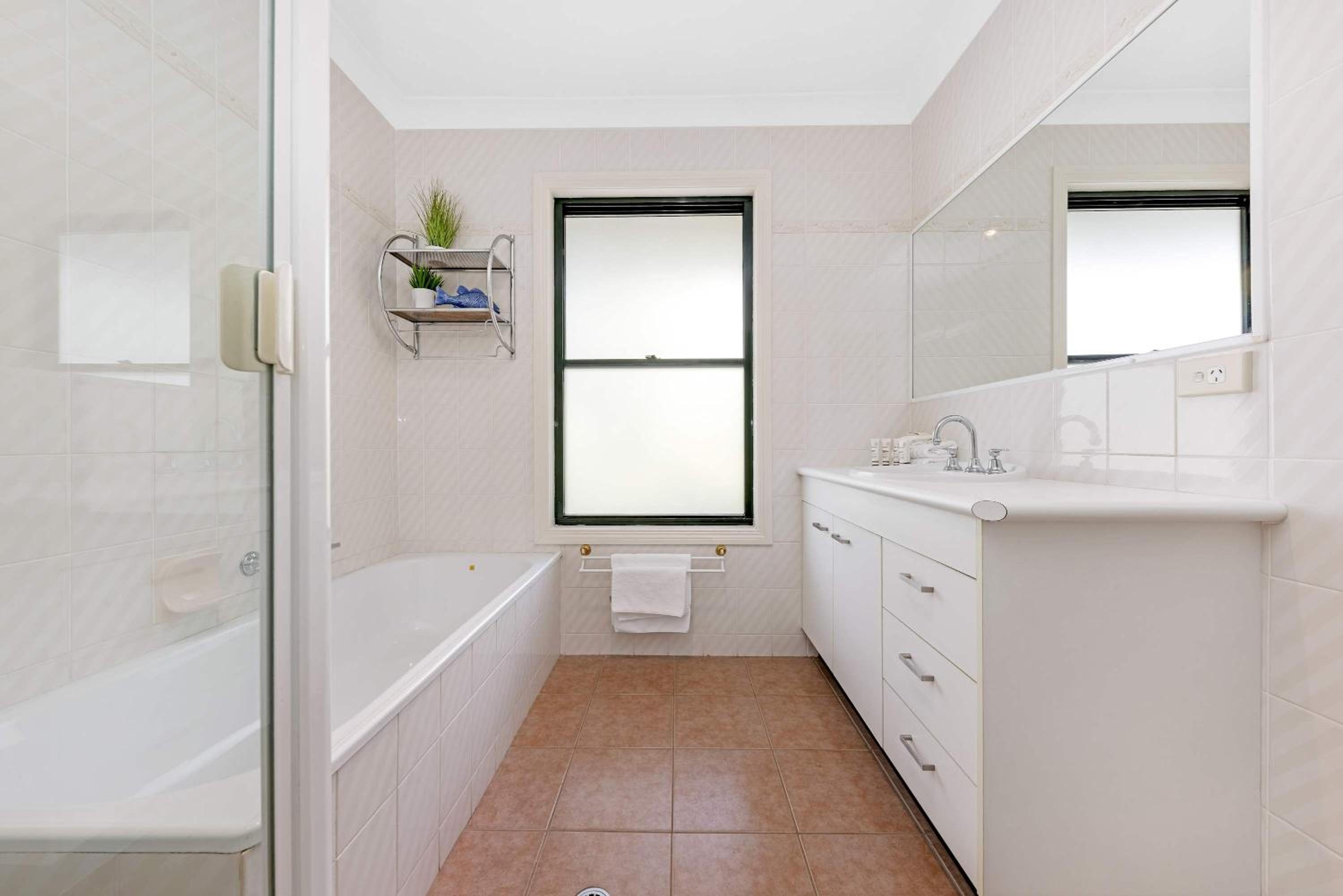 50kms of stunning ocean & hinterland views with pool