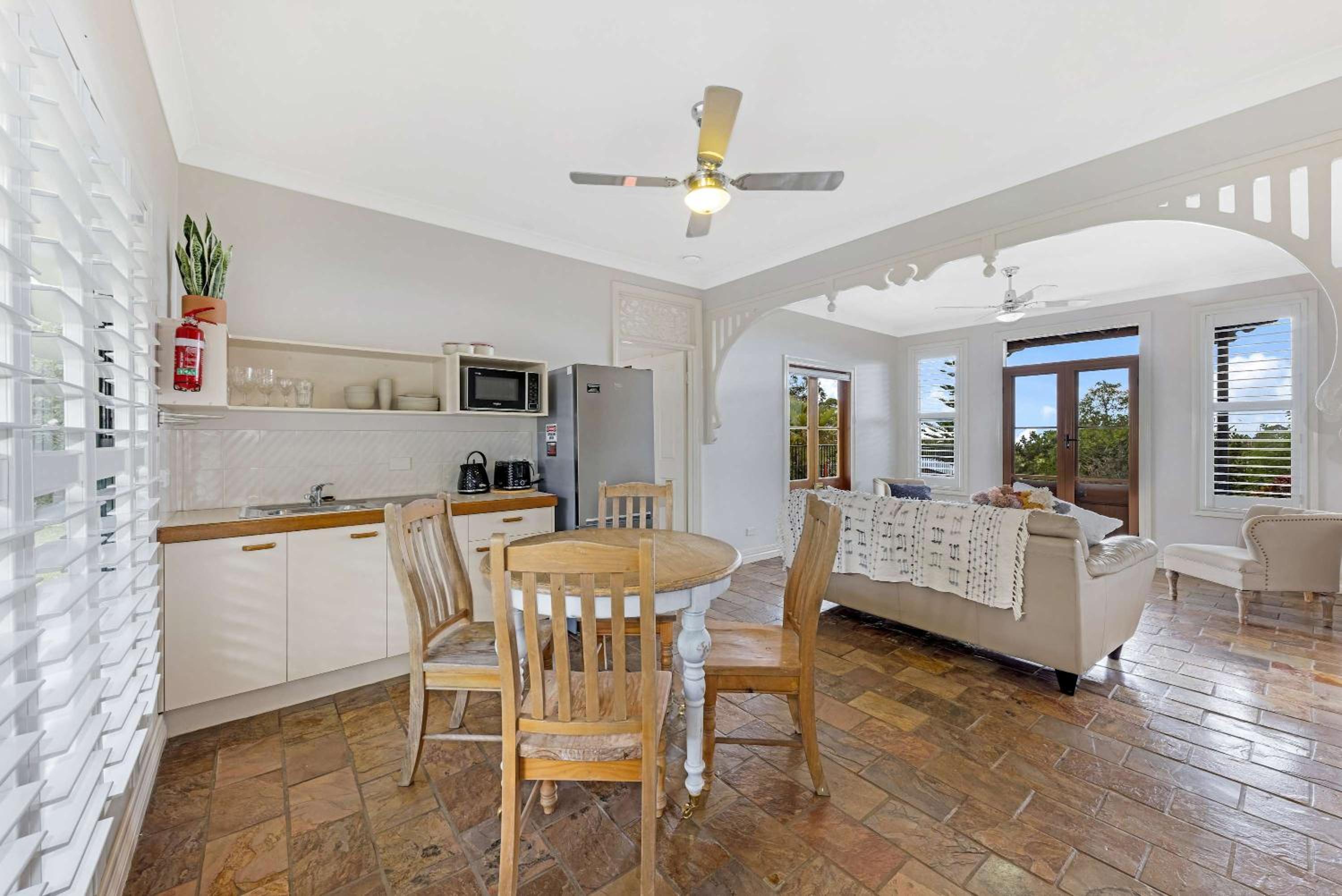 50kms of stunning ocean & hinterland views with pool
