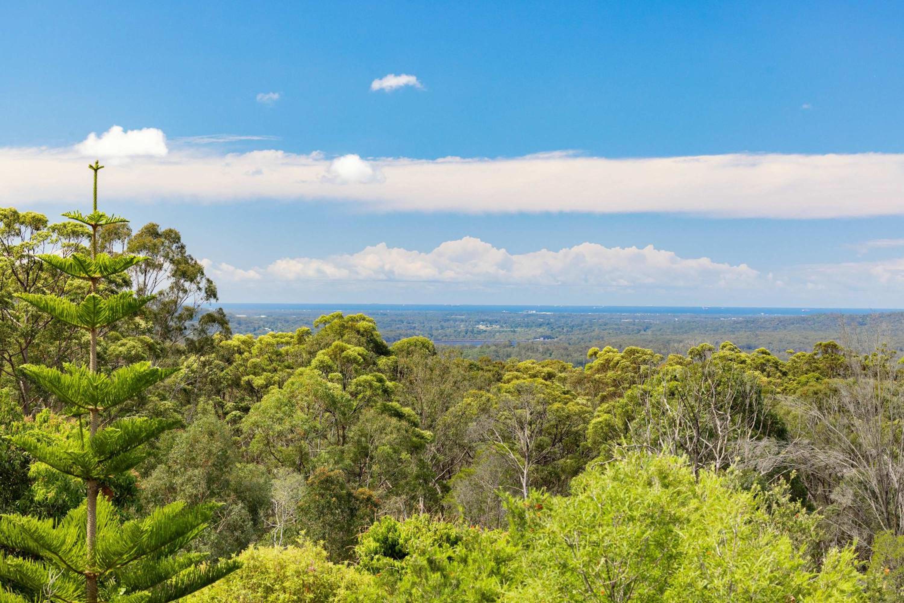 50kms of stunning ocean & hinterland views with pool