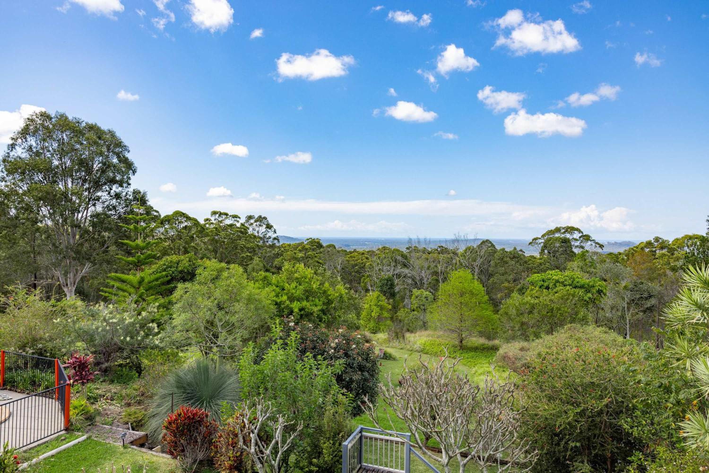 50kms of stunning ocean & hinterland views with pool