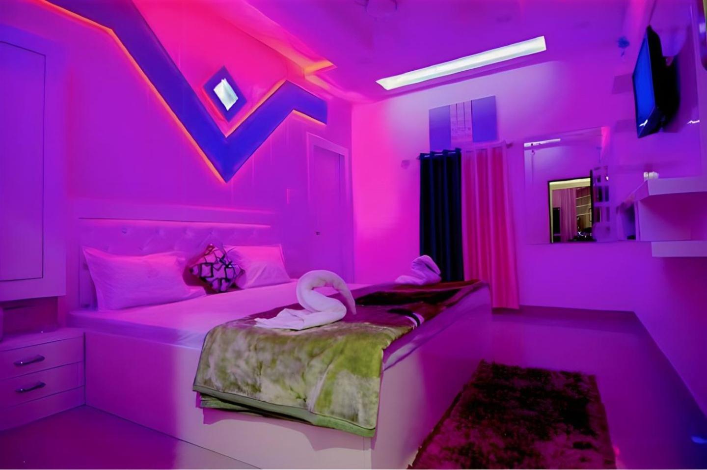 Taj Square A luxurious homestay