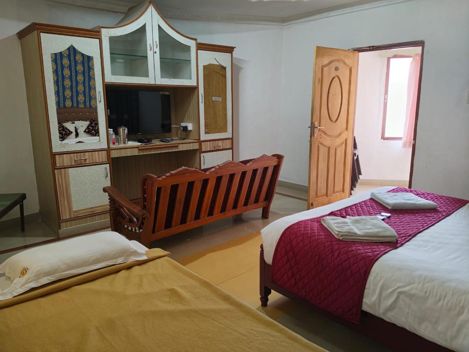 Thavika O Nila Resort & Convention Centre