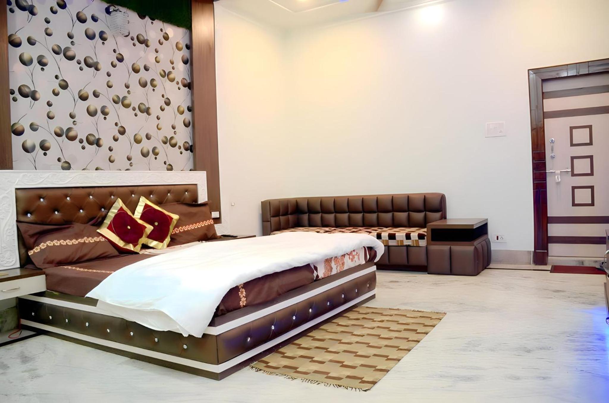 Taj Square A luxurious homestay