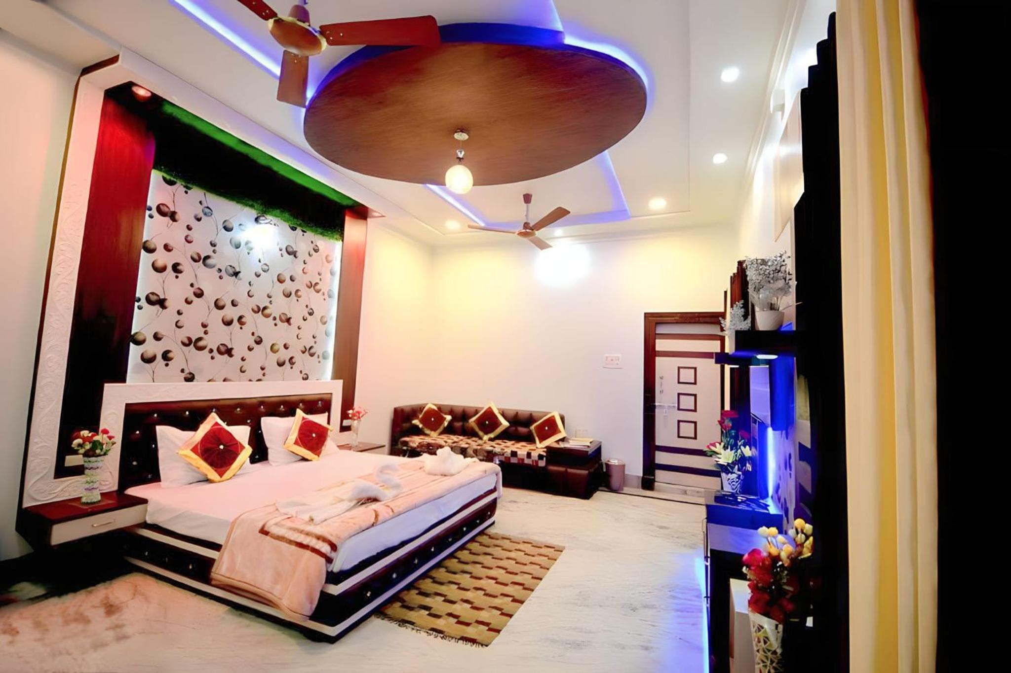 Taj Square A luxurious homestay