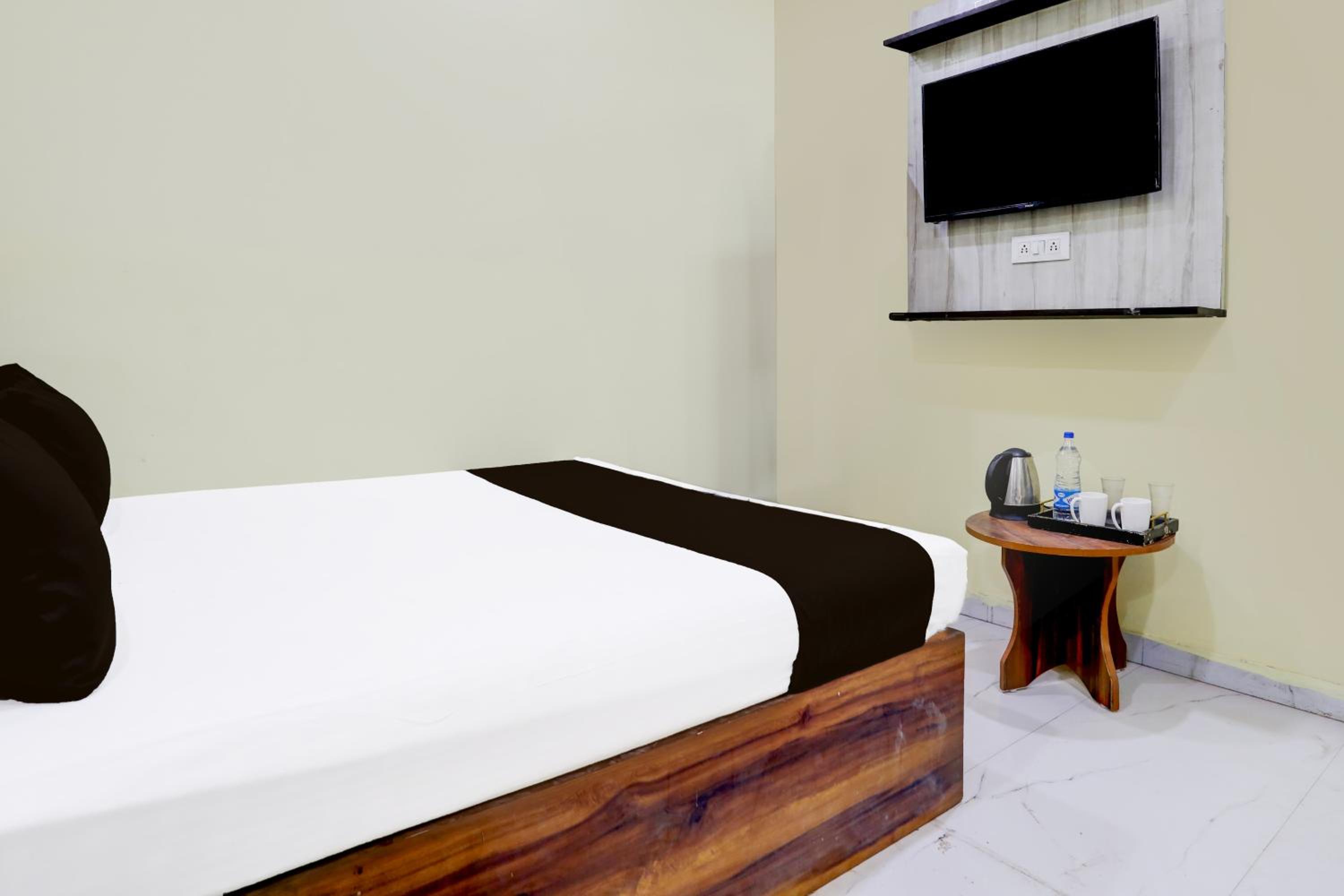 Hotel O AKASH
