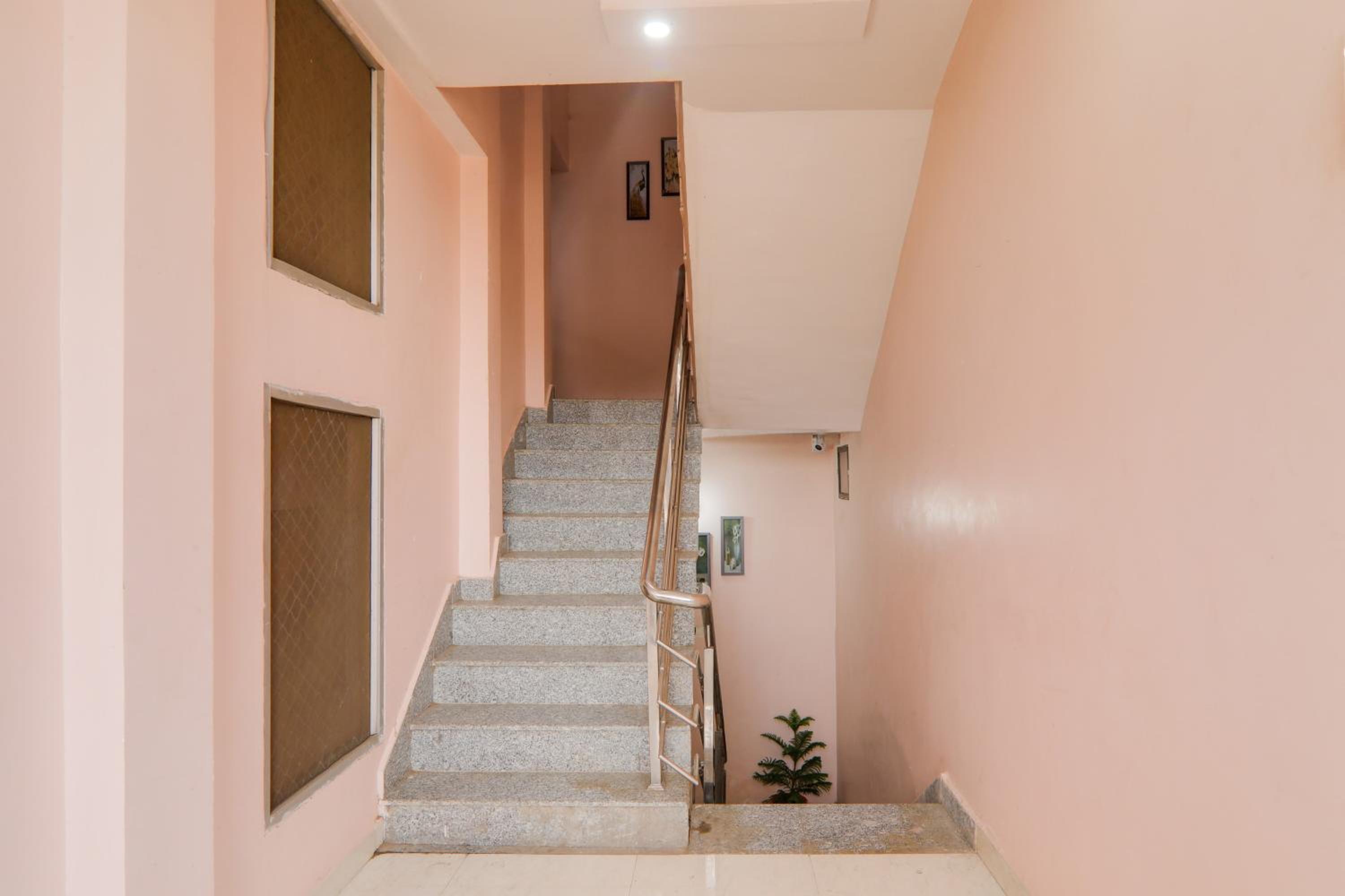 Super OYO Hotel O Dwarka In view 2