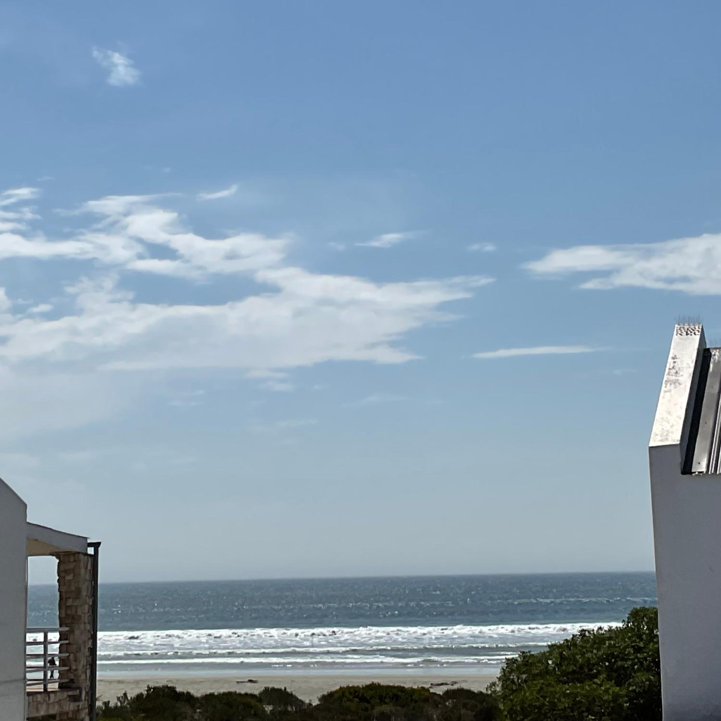 Nova Vida loft apartment with sea views