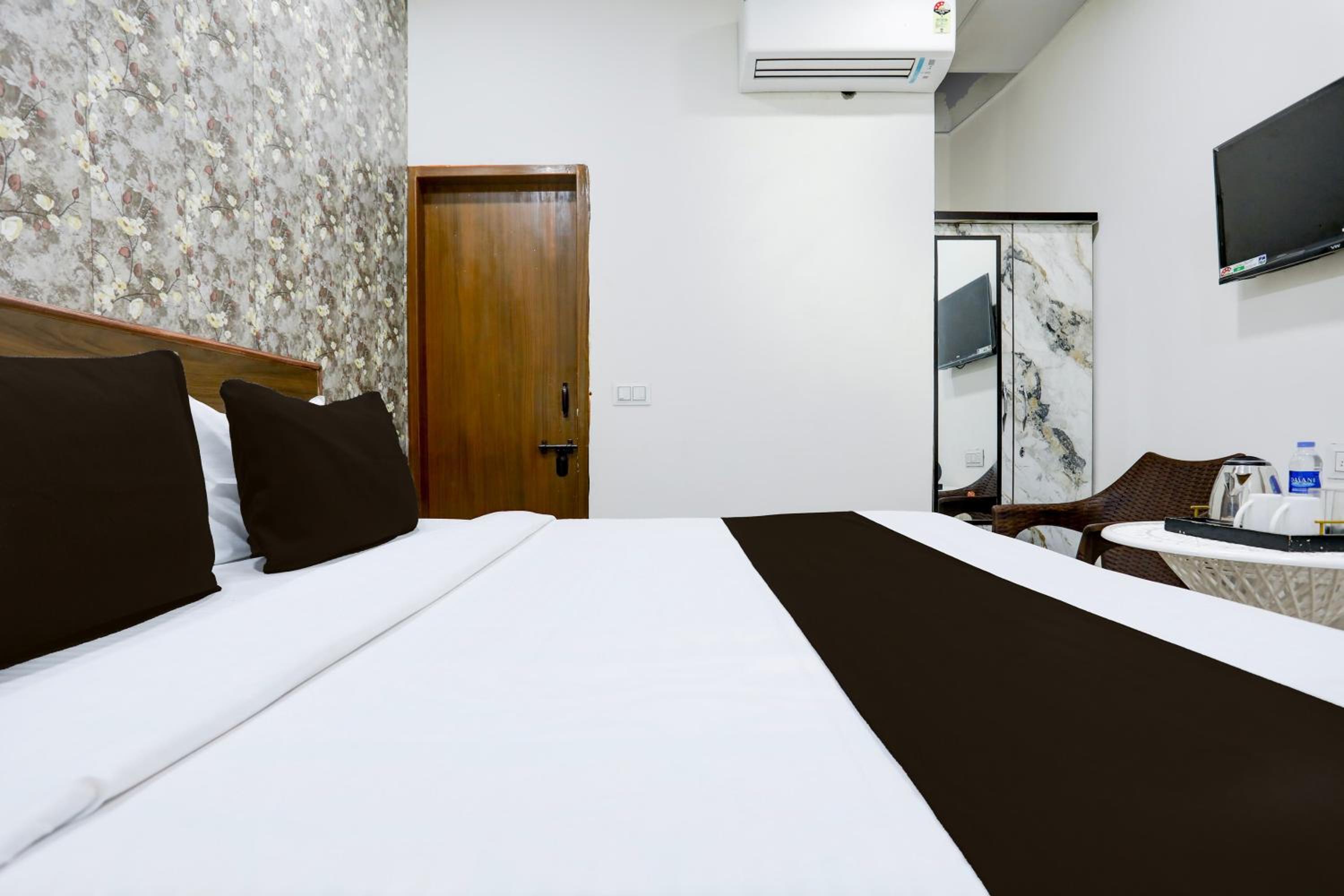 Hotel O THE LAVISH COTTAGE
