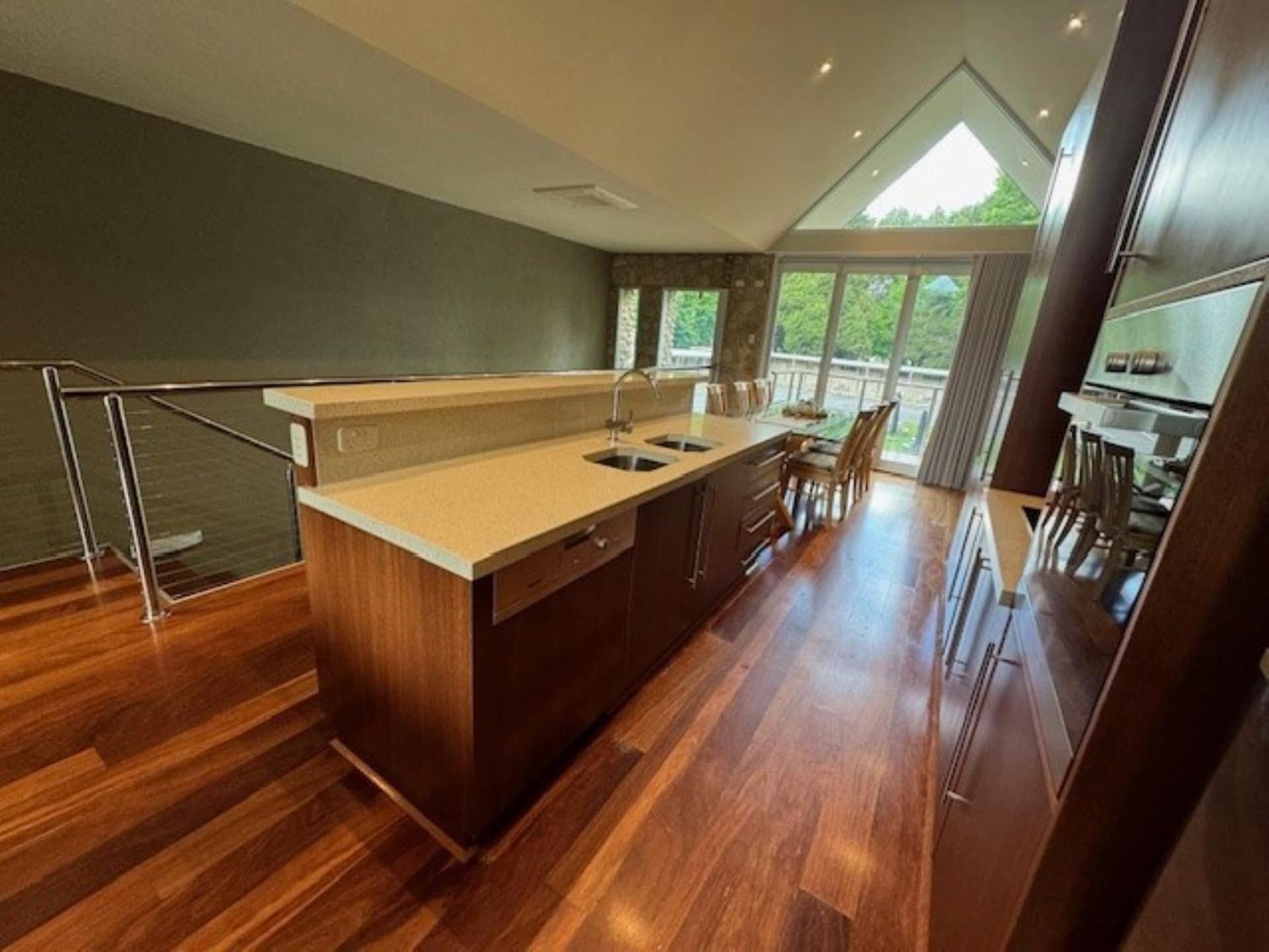 Unit 6 Centenary Park Townhouse