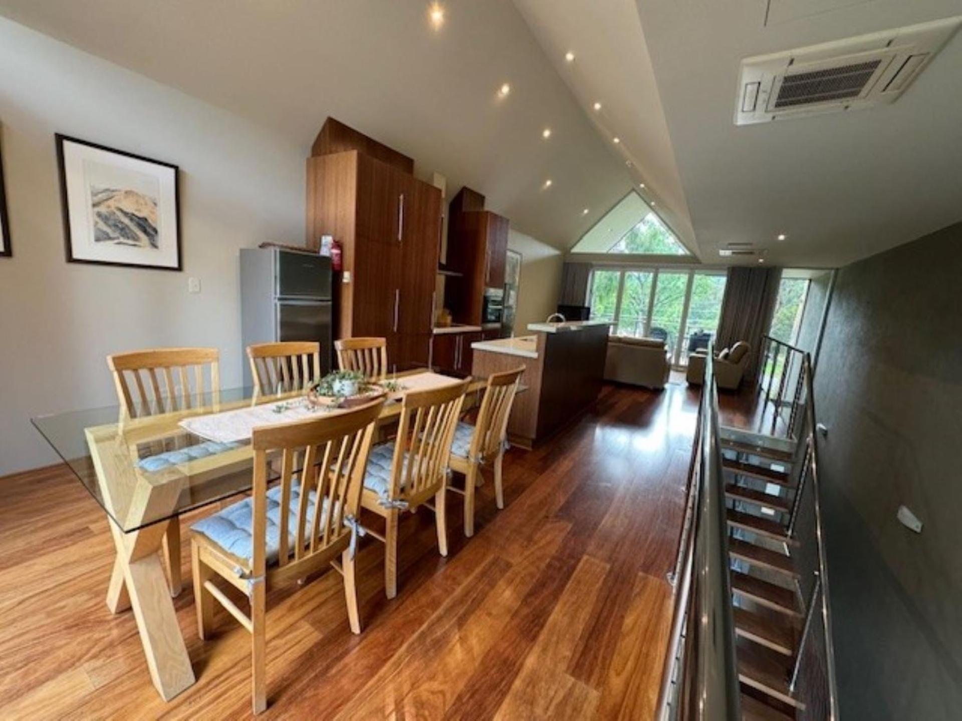 Unit 6 Centenary Park Townhouse