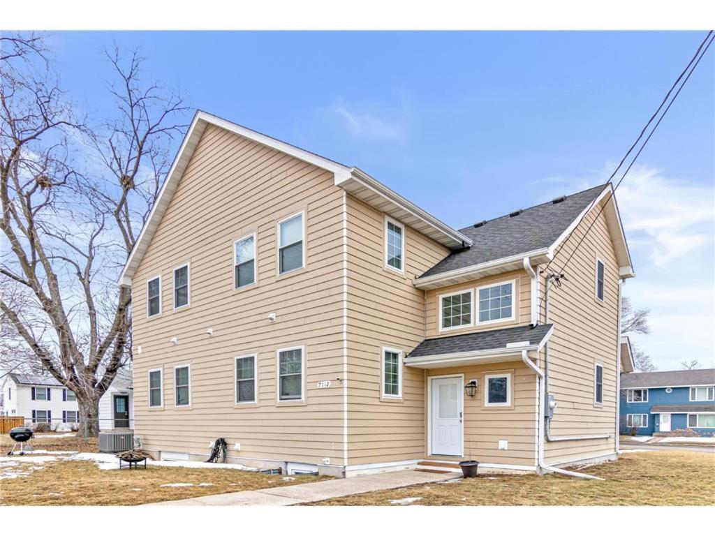 Minneapolis / St Paul Vacations - Work and Live in the Twin Cities - We Connect - Property Image 24