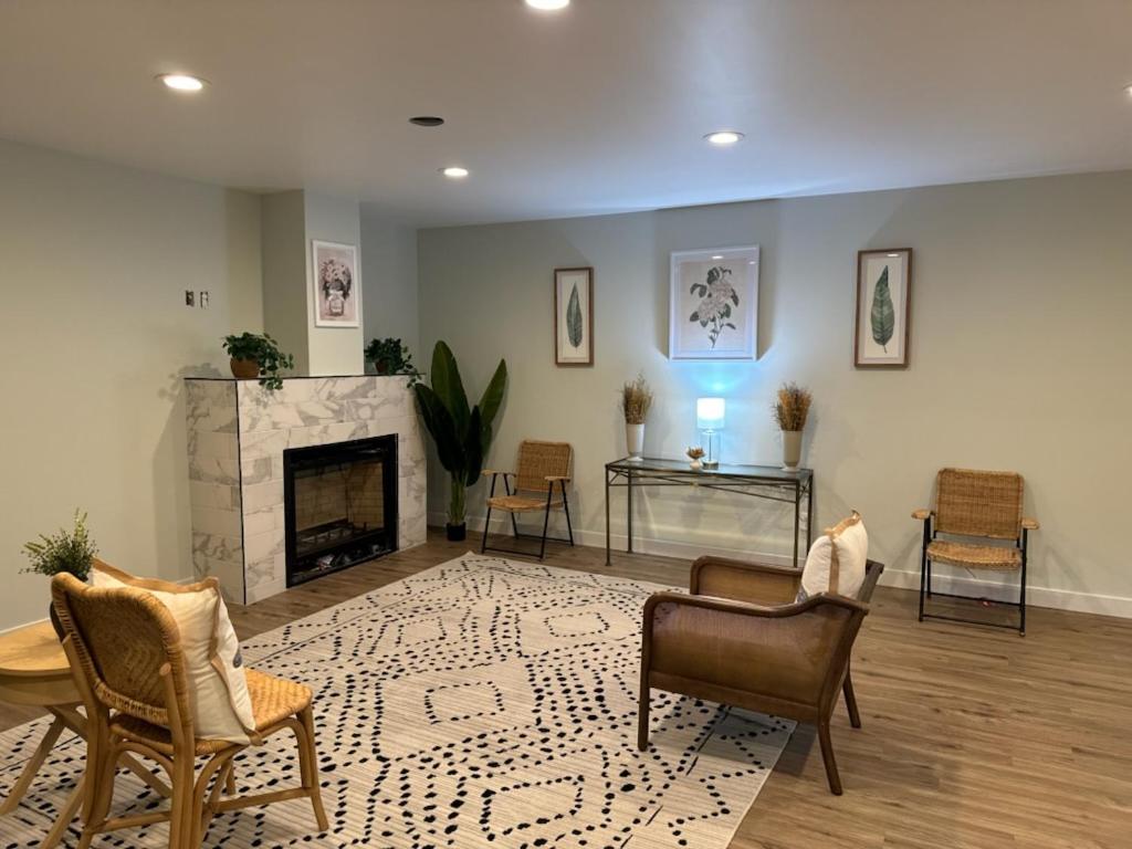 Minneapolis / St Paul Vacations - Work and Live in the Twin Cities - We Connect - Property Image 17