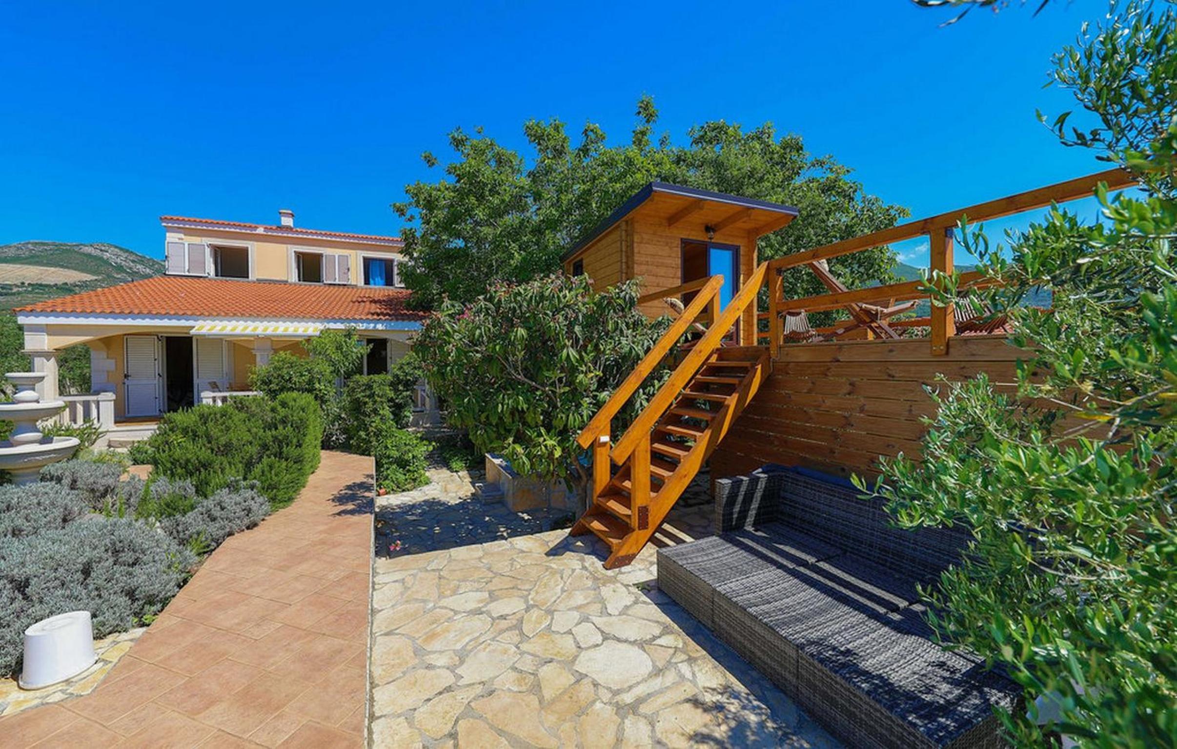 Picturesque Escape Holiday Home with Pool and Sauna view 3