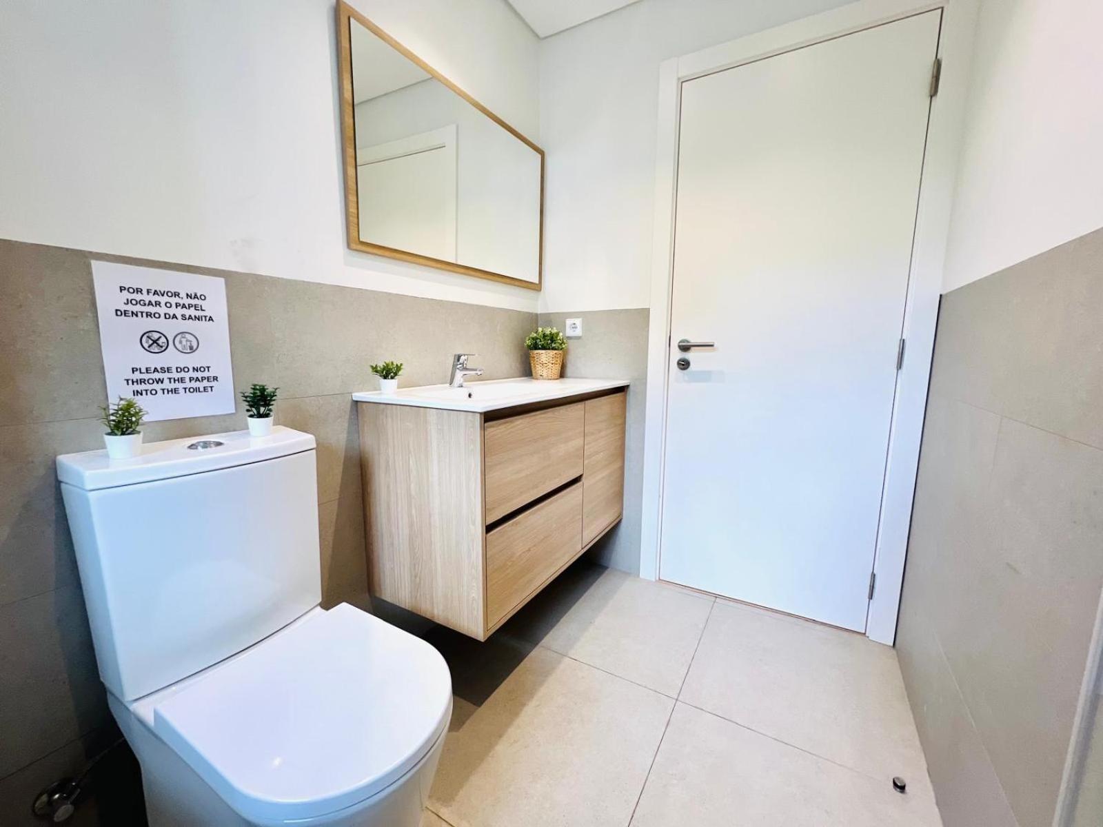 City Center Room, Perfect for Couples and Tourists
