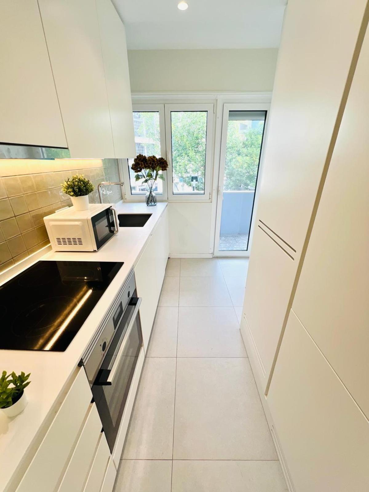 City Center Room, Perfect for Couples and Tourists