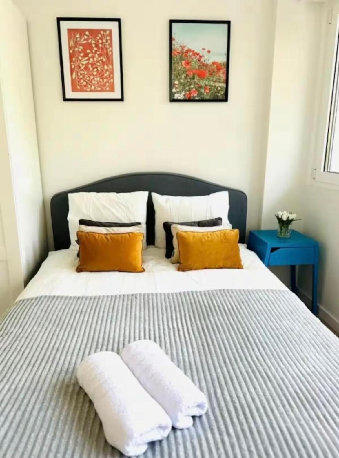 City Center Room, Perfect for Couples and Tourists