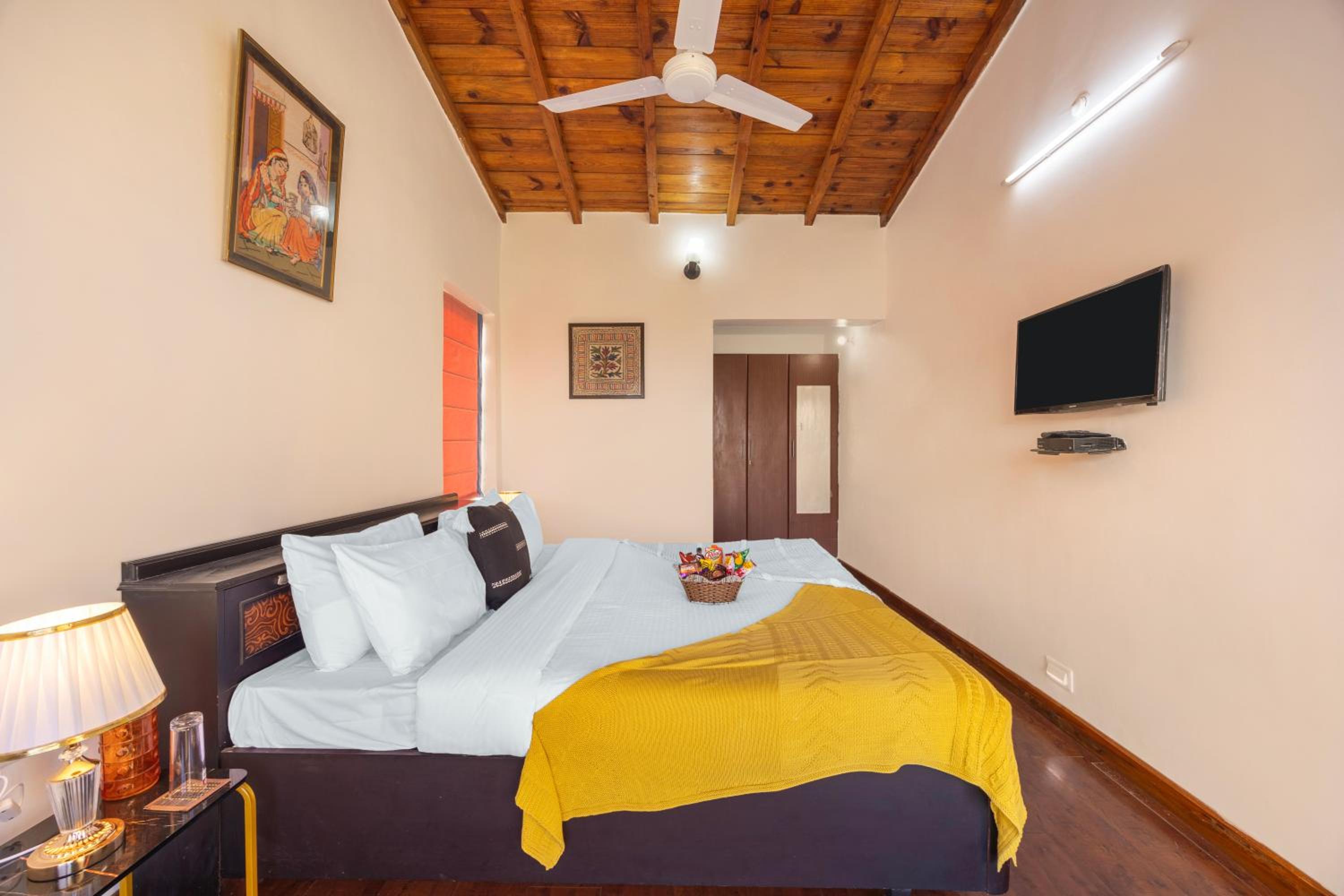 Alaya Stays Nirvana Sierra 2 BHK Charming Villa view 3