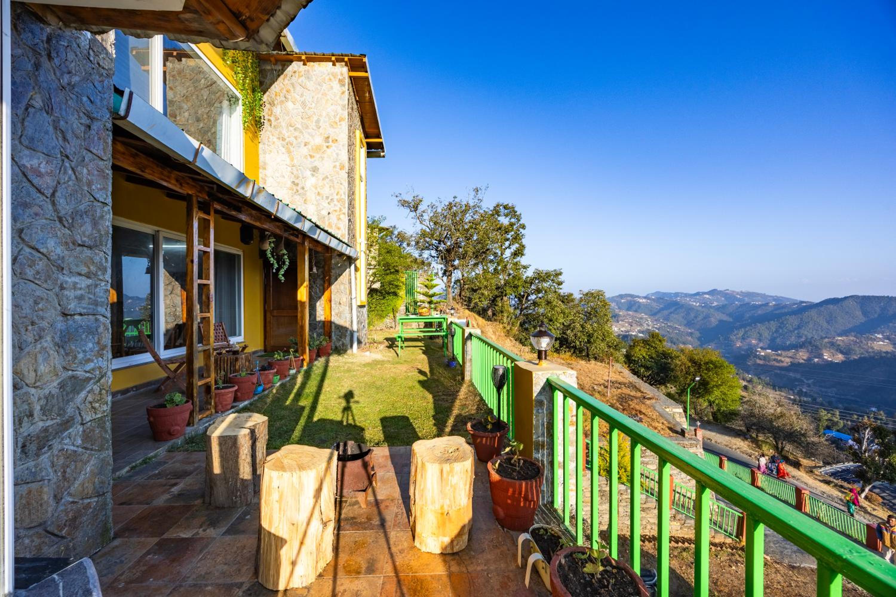 Alaya Stays Nirvana Sierra 2 BHK Charming Villa view 5