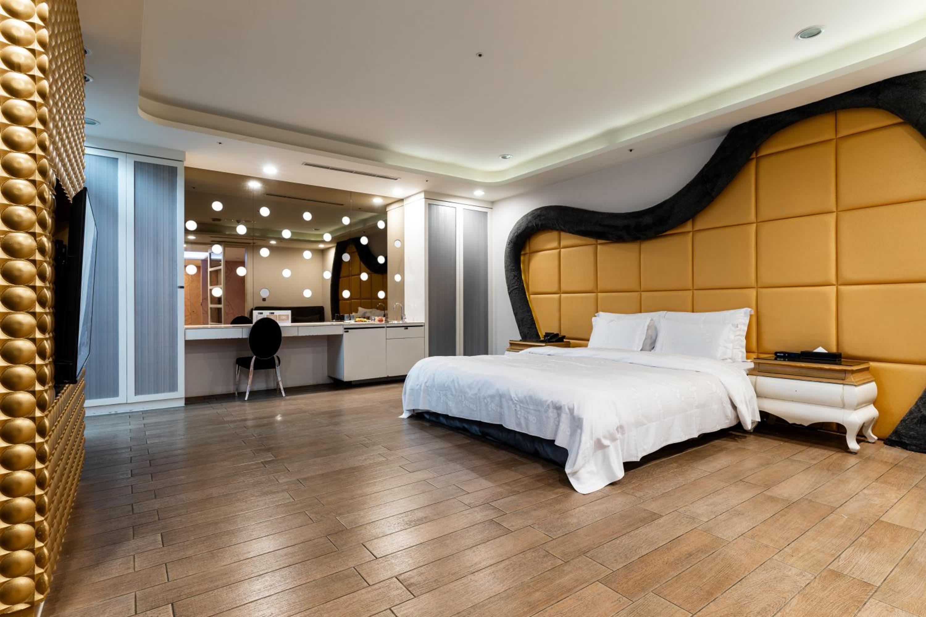 OHYA Chain Boutique Motel-Linkou