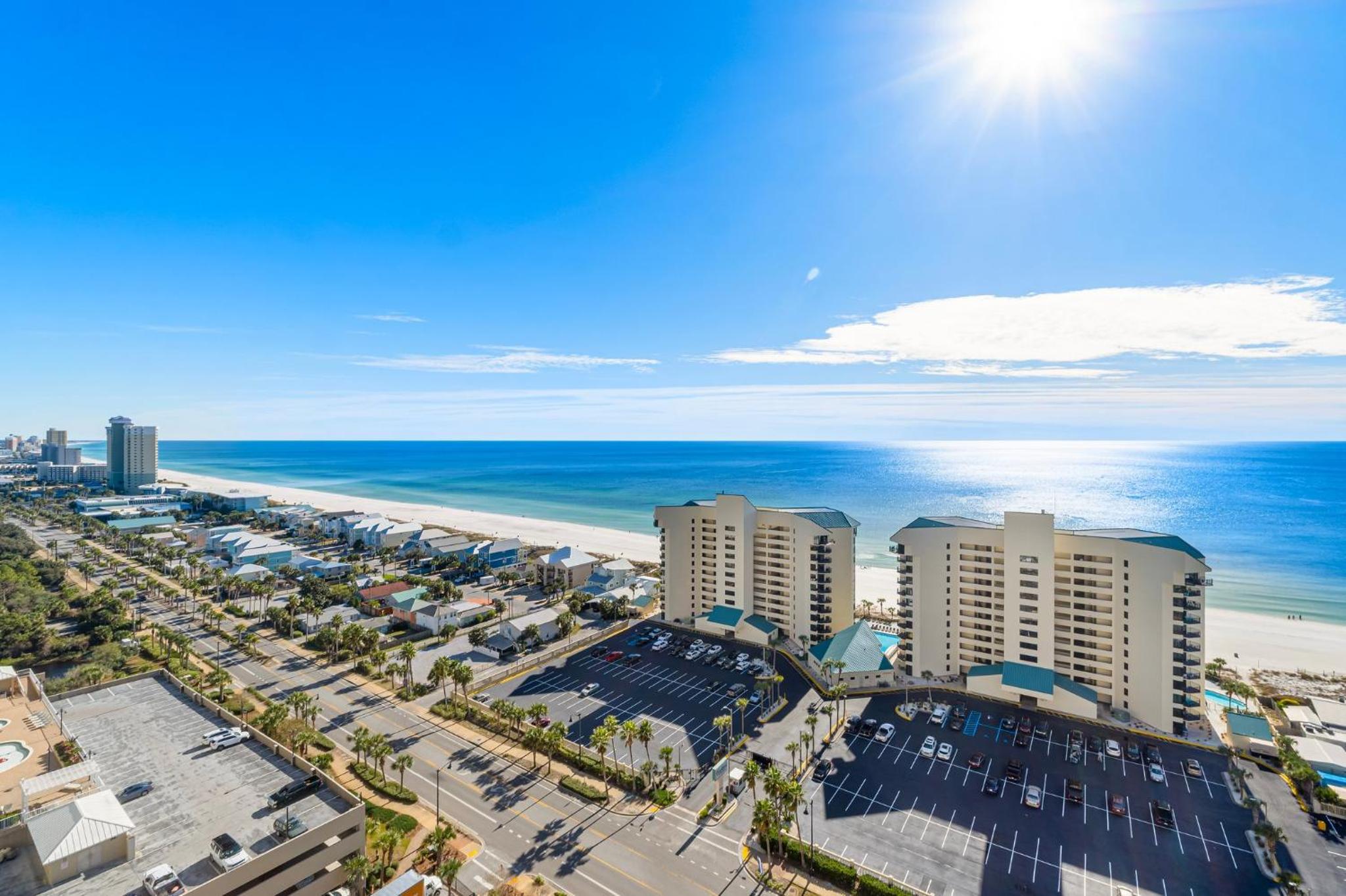 Hotel Spacious 3BD Gulfview Resort Condo! 5 Pools! Free Beach Chairs! By Dolce Vita Getaways - Image 1