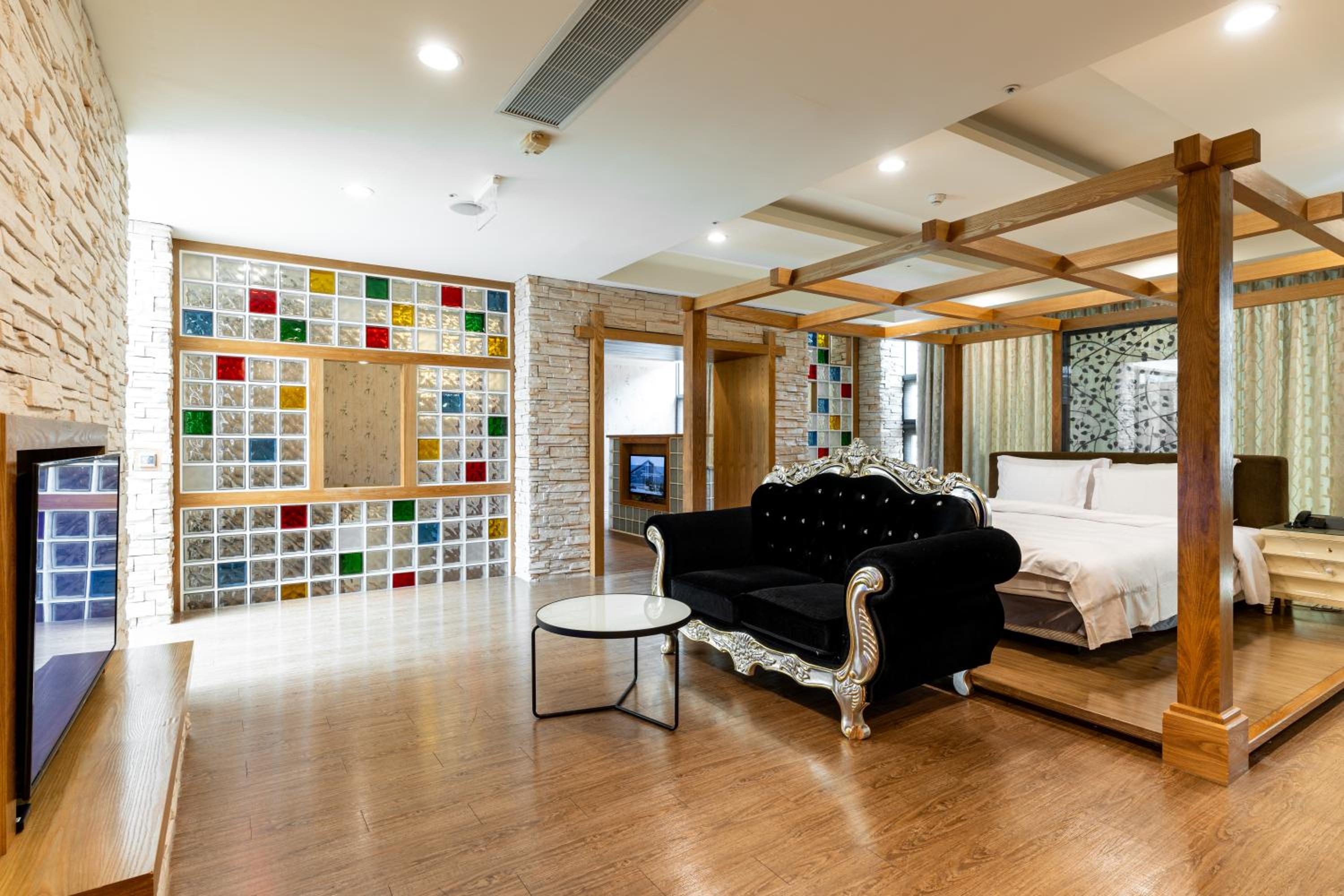 OHYA Chain Boutique Motel-Linkou