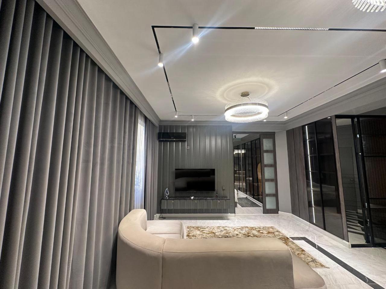 Meros Apartments