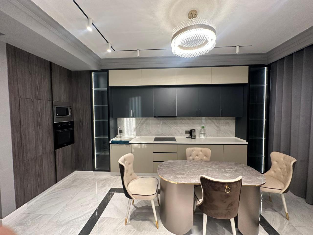 Meros Apartments