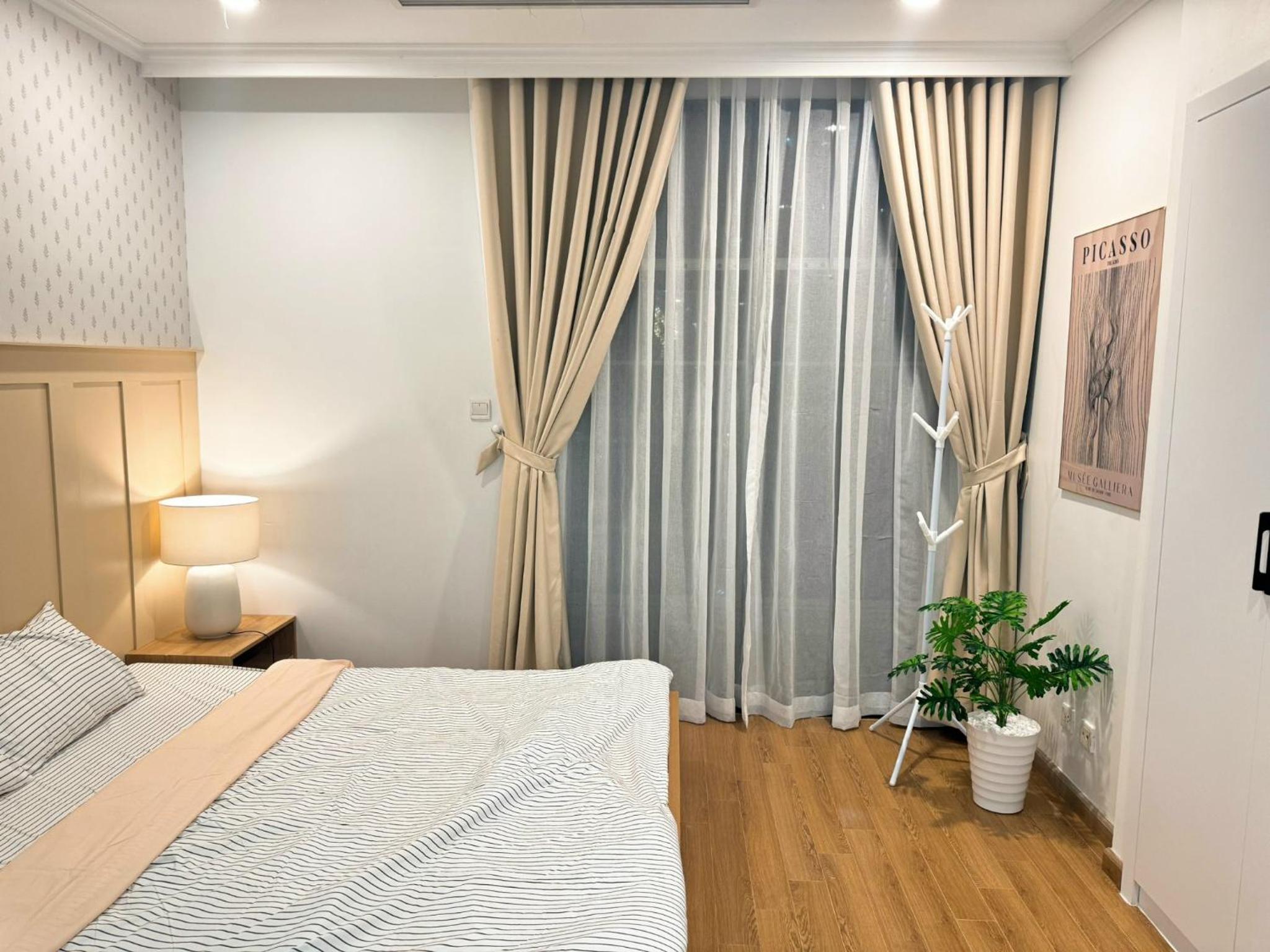 LiLiving in Vinhomes Royal city