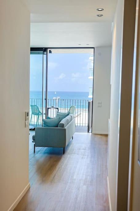 Luxury 2BD Beach Apartment 424