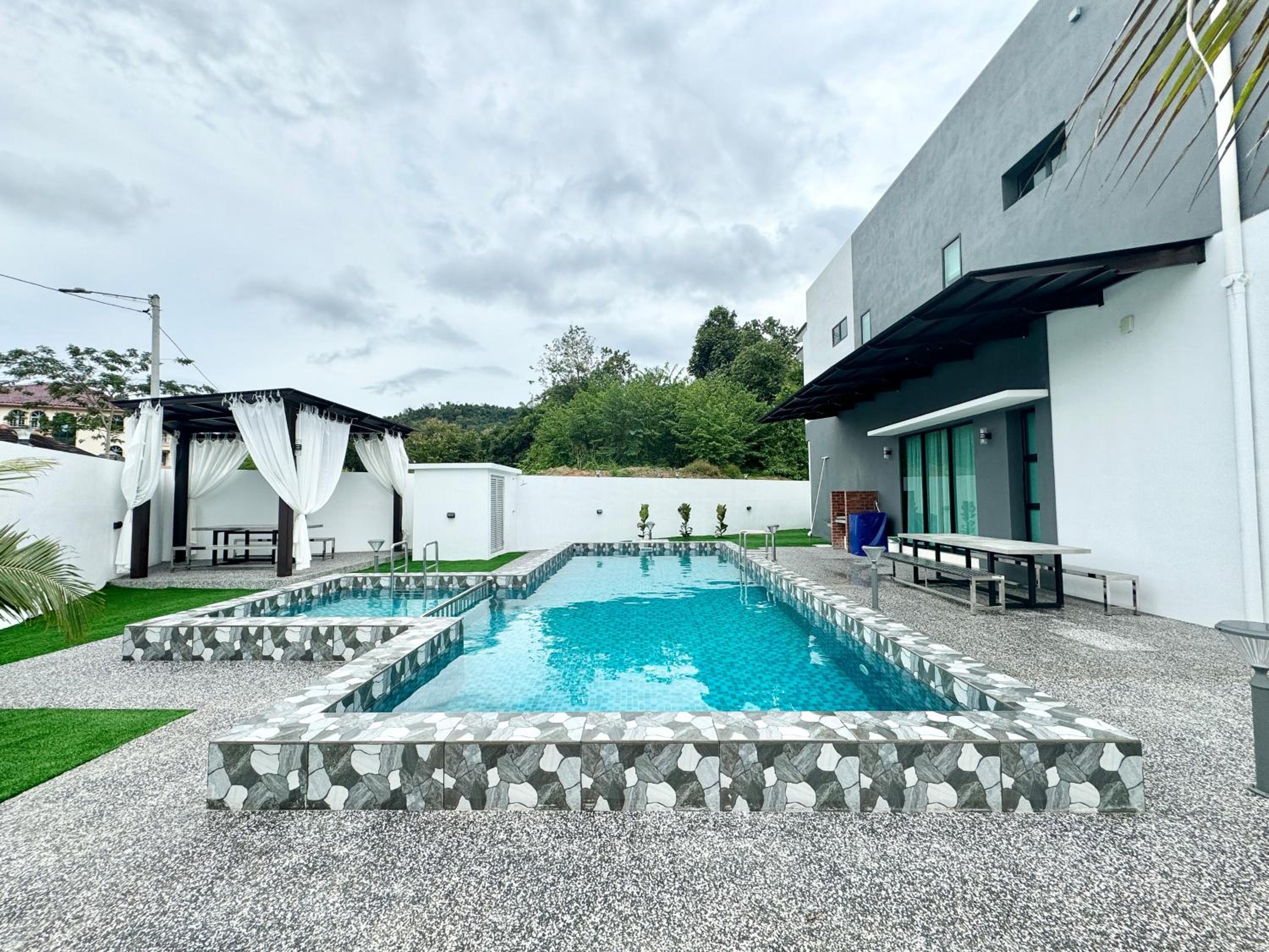 Luxury Holiday Home with Private Pool Langkawi by Zervin photo 2