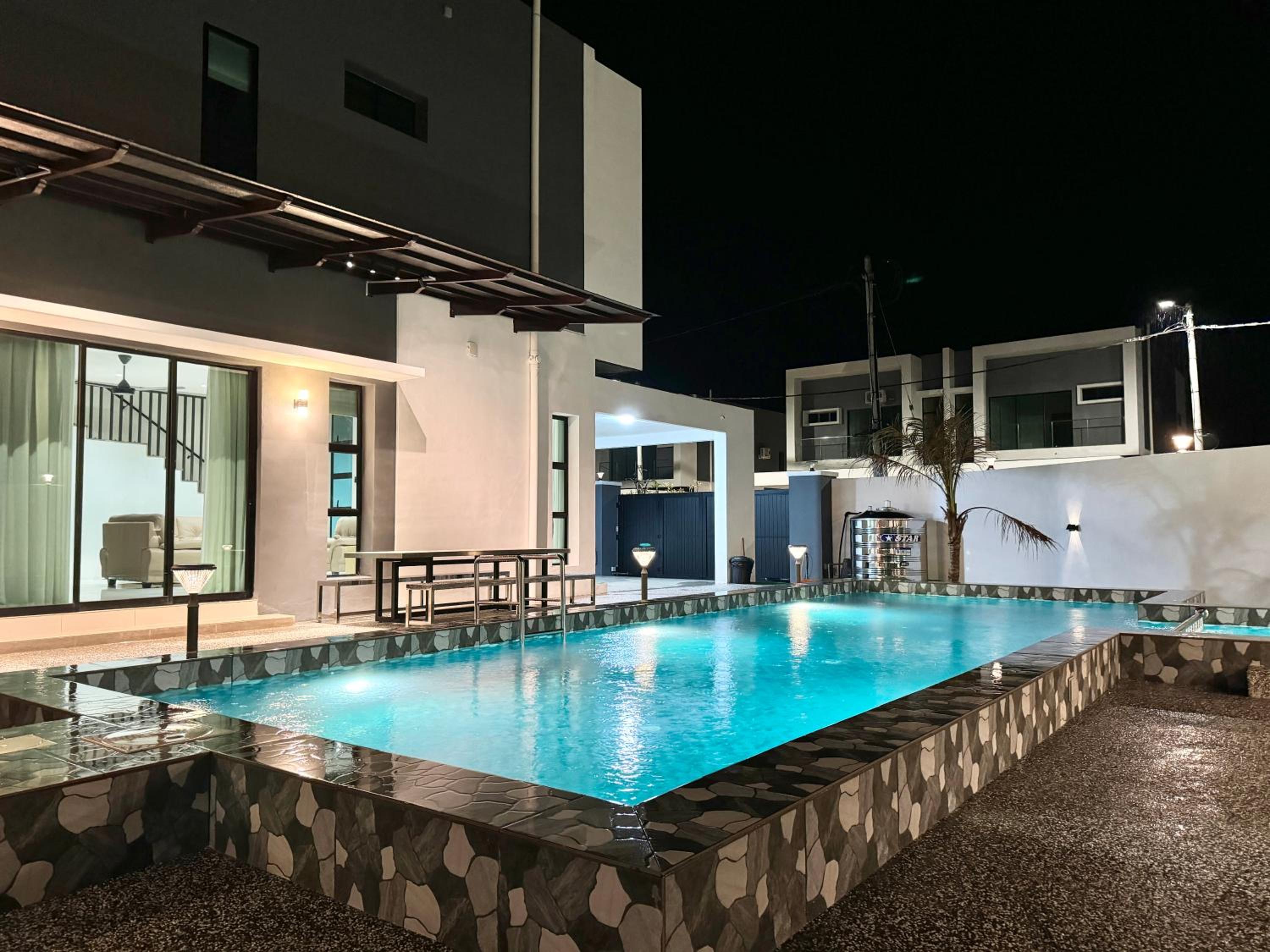 Luxury Holiday Home with Private Pool Langkawi by Zervin photo 7