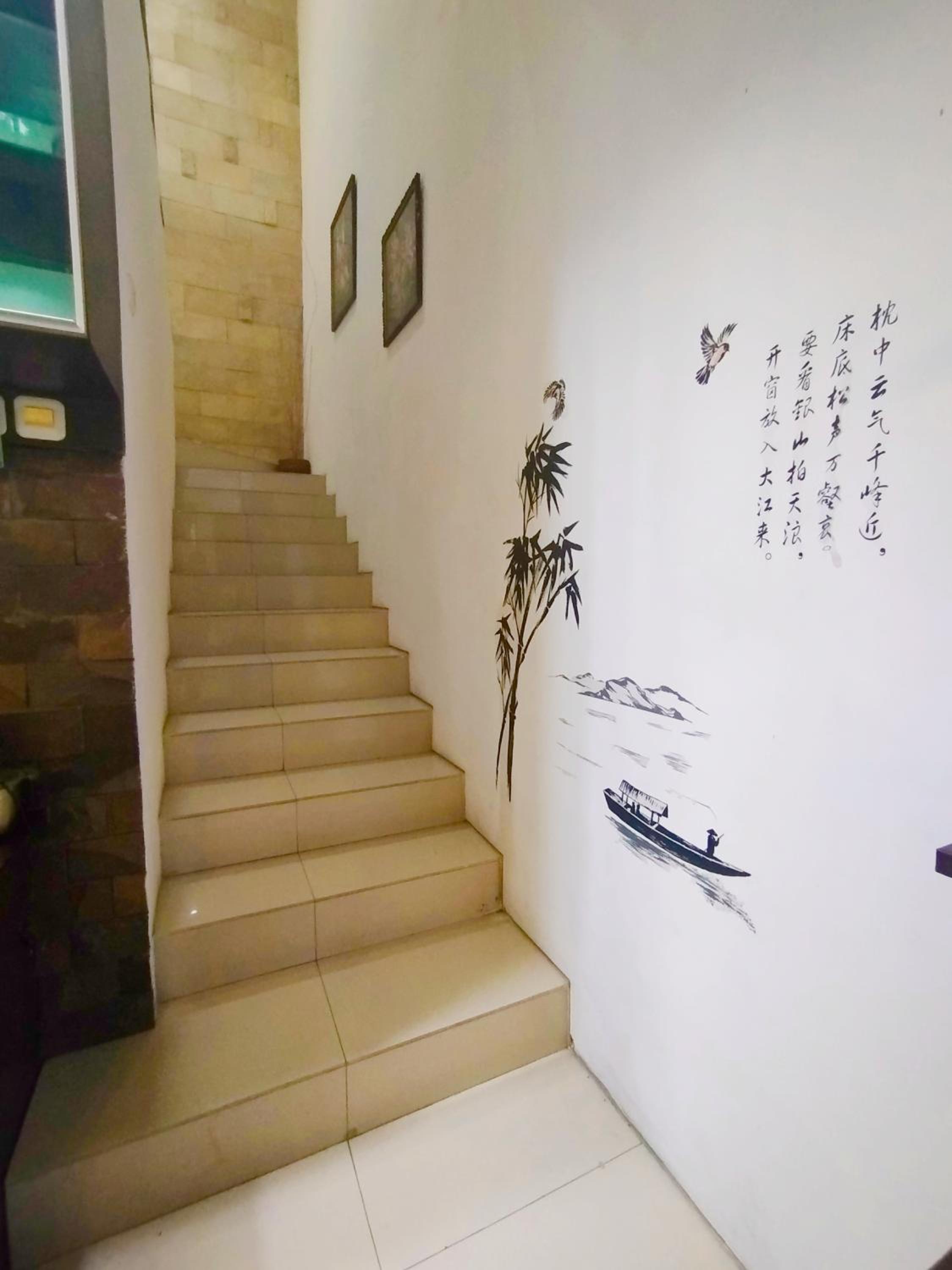 Cheery Home Surabaya 10 mins toll near Pakuwon Mall