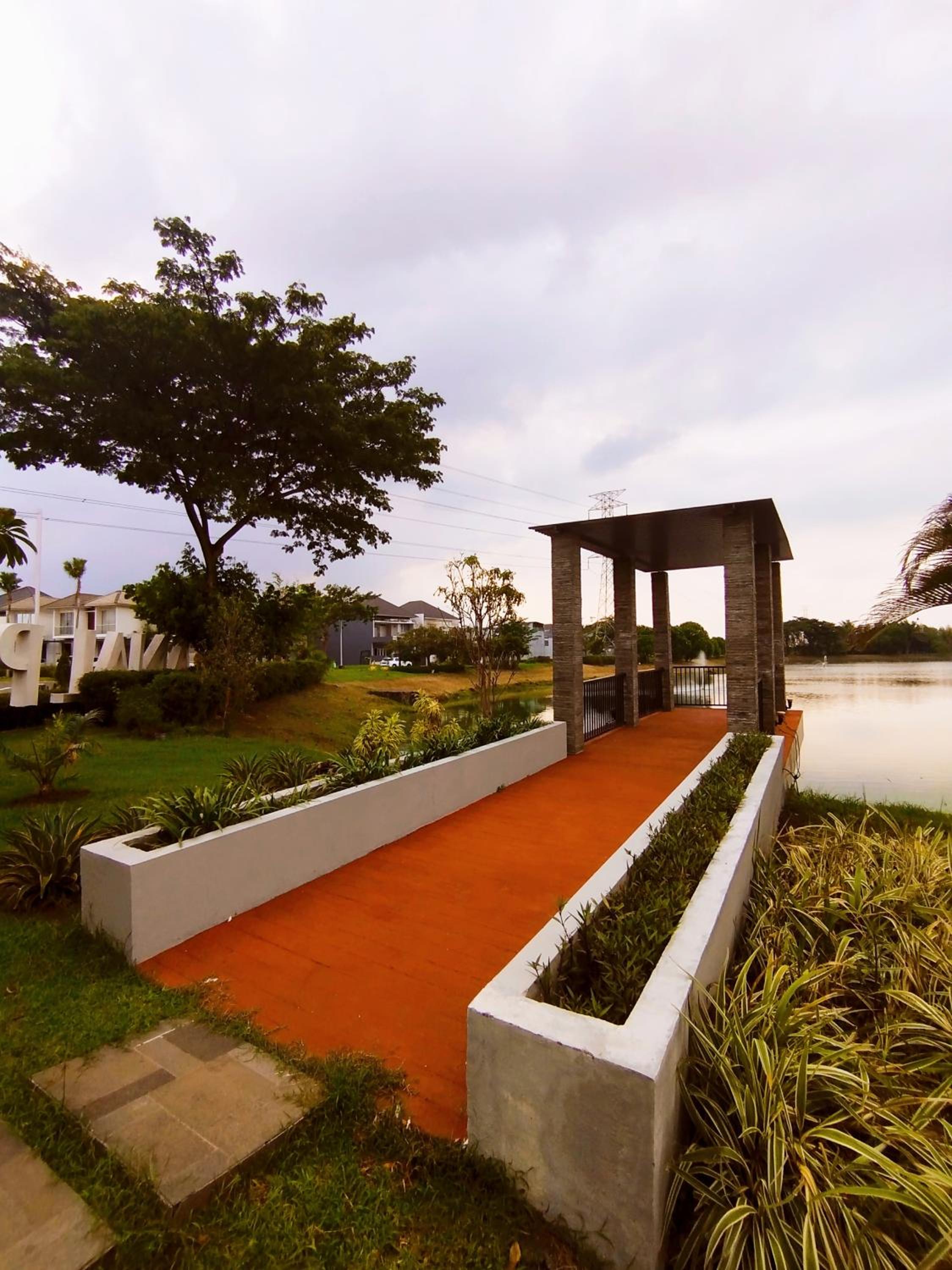 Cheery Home Surabaya 10 mins toll near Pakuwon Mall