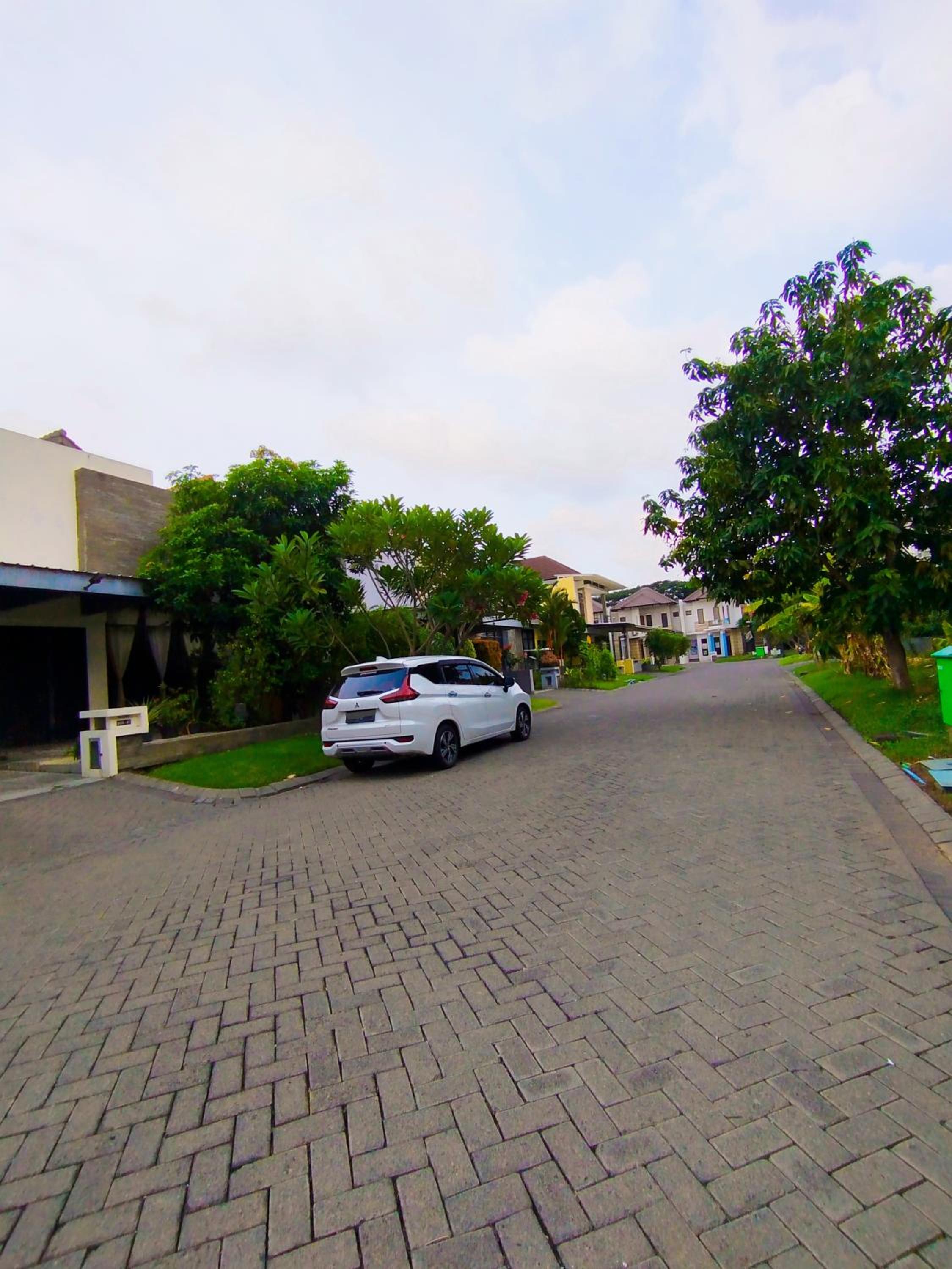 Cheery Home Surabaya 10 mins toll near Pakuwon Mall