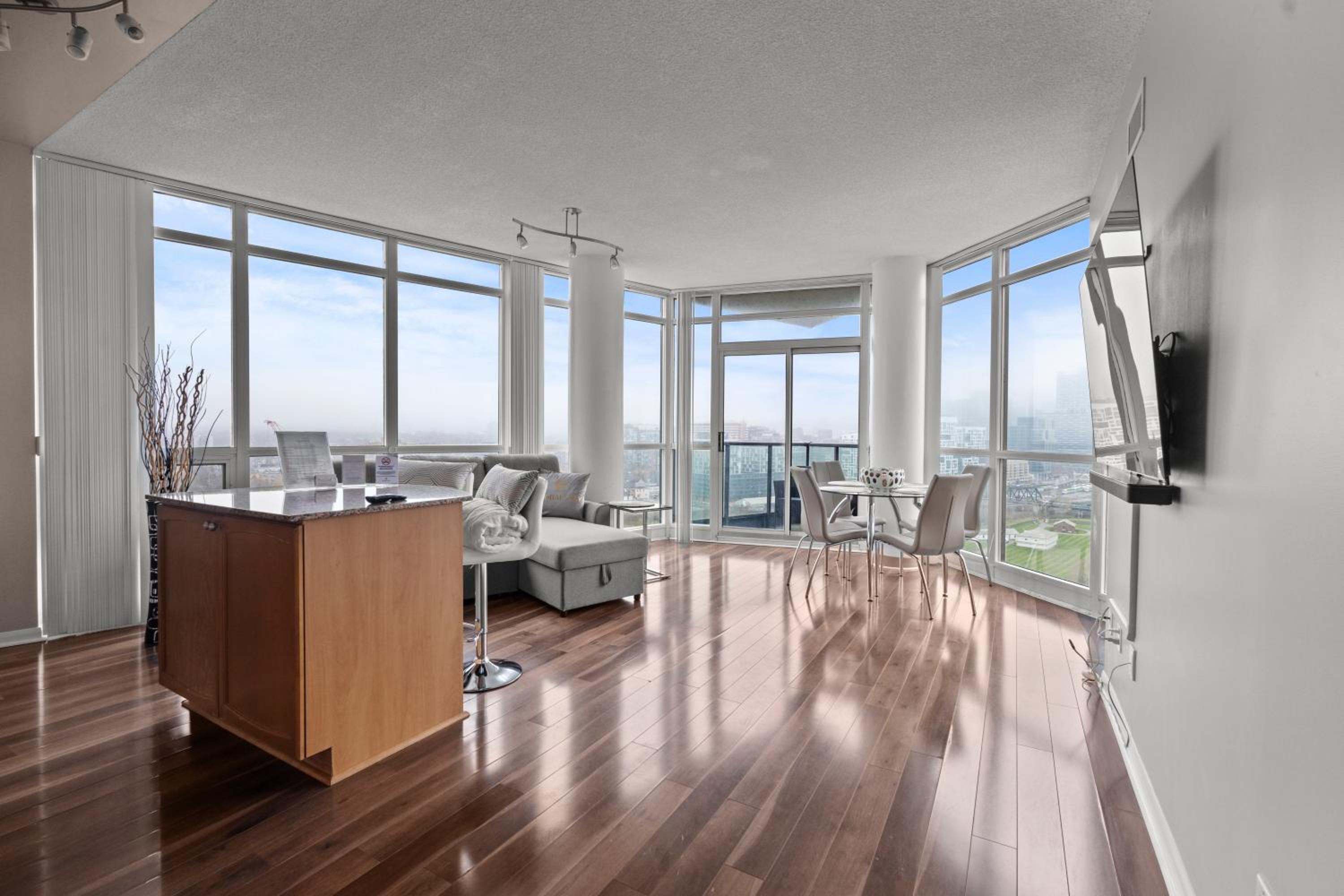 GLOBALSTAY Downtown Condo with Picturesque View