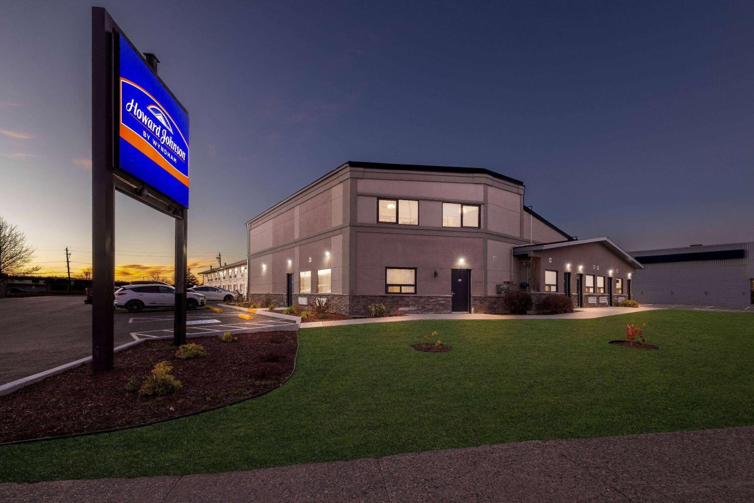 Thunder Bay Vacations - Howard Johnson by Wyndham Thunder Bay - Property Image 45