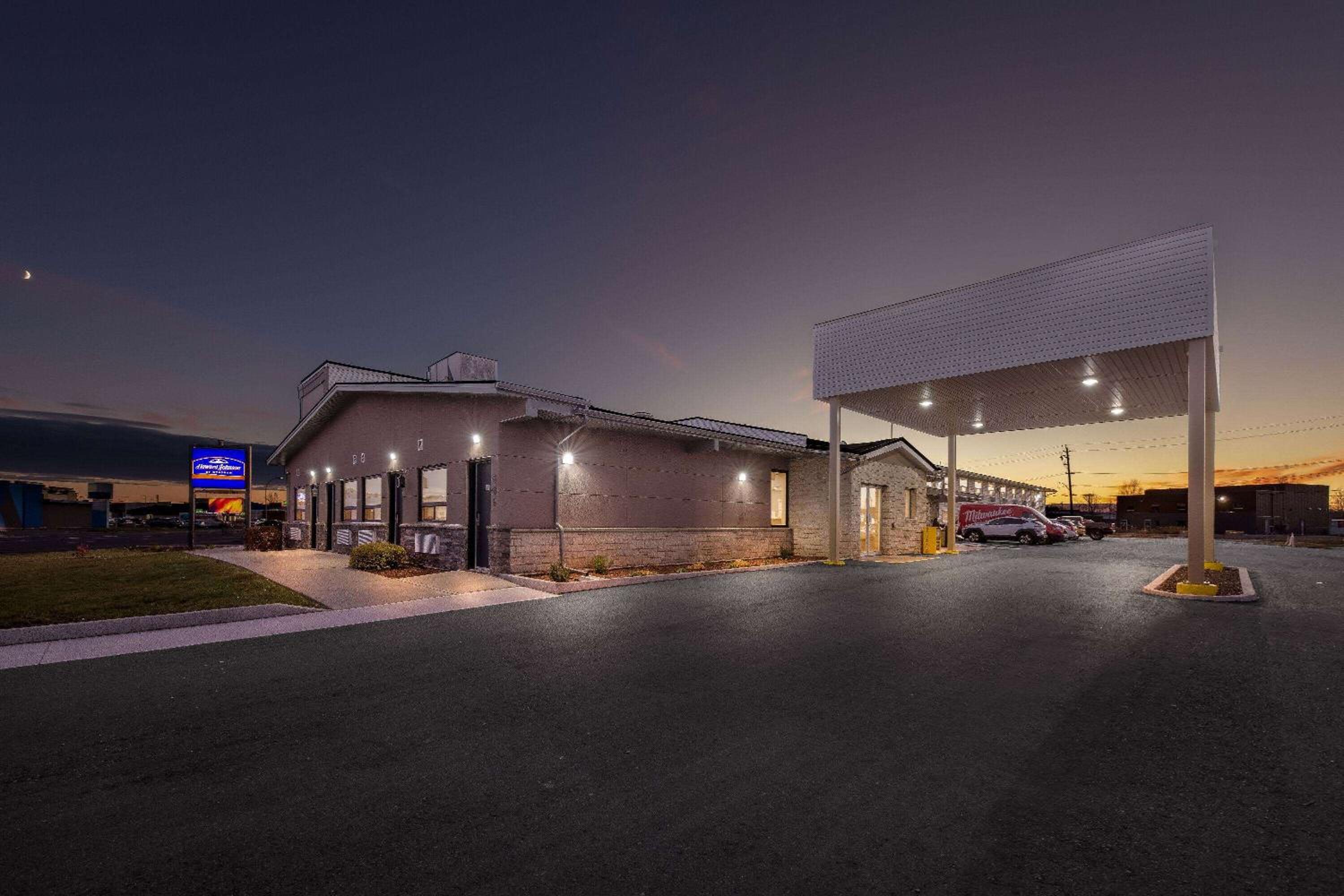 Thunder Bay Vacations - Howard Johnson by Wyndham Thunder Bay - Property Image 32