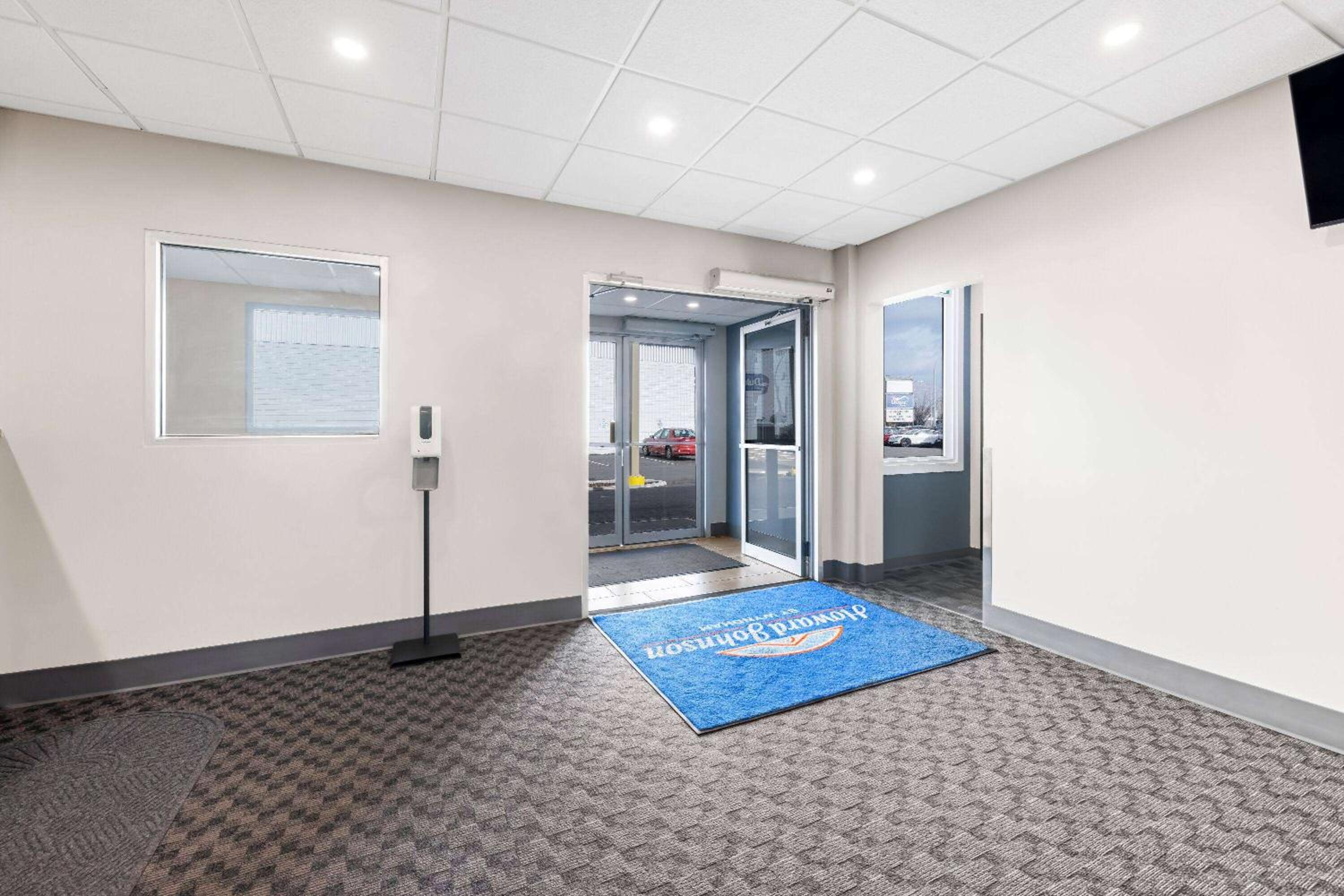 Thunder Bay Vacations - Howard Johnson by Wyndham Thunder Bay - Property Image 36