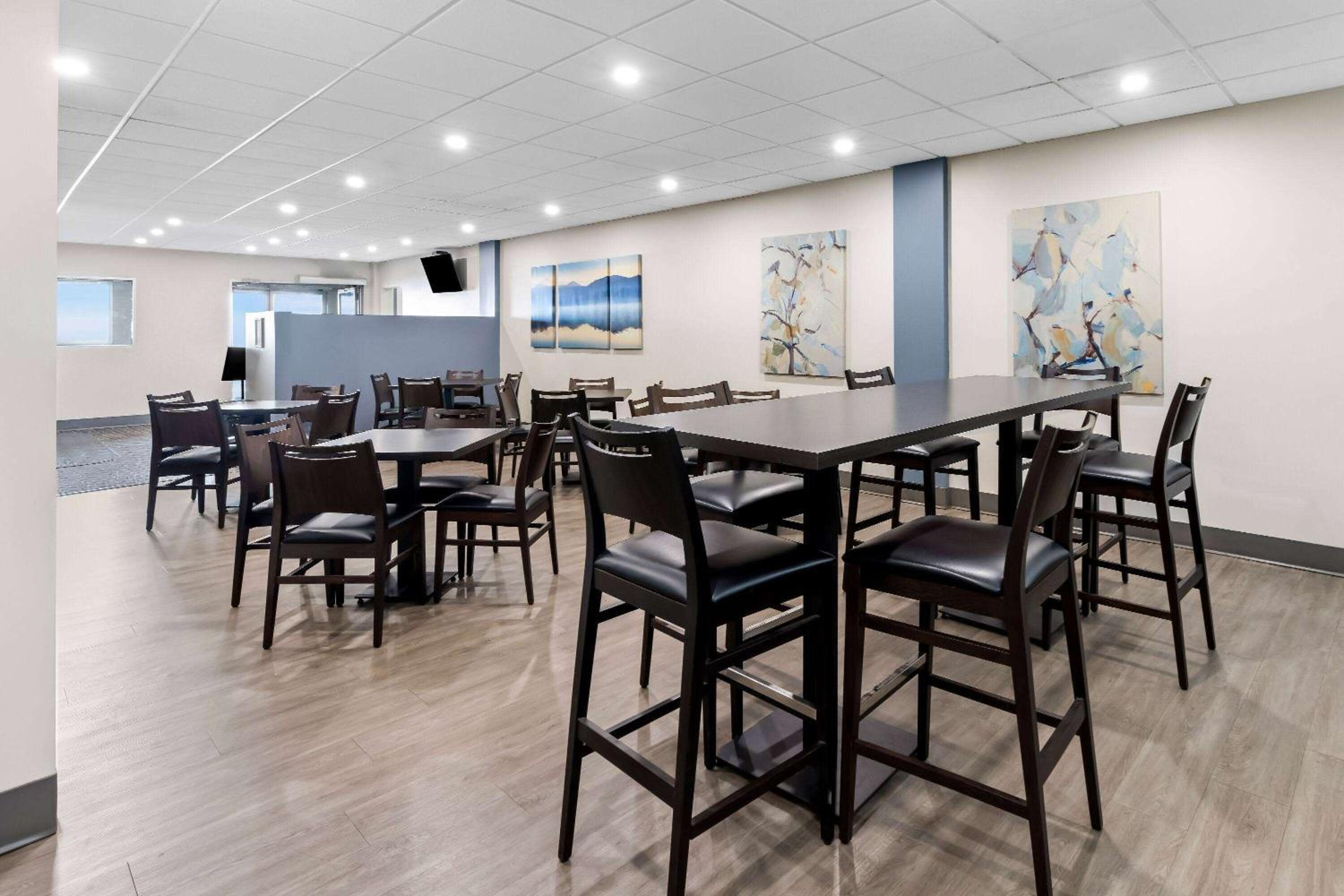 Thunder Bay Vacations - Howard Johnson by Wyndham Thunder Bay - Property Image 38
