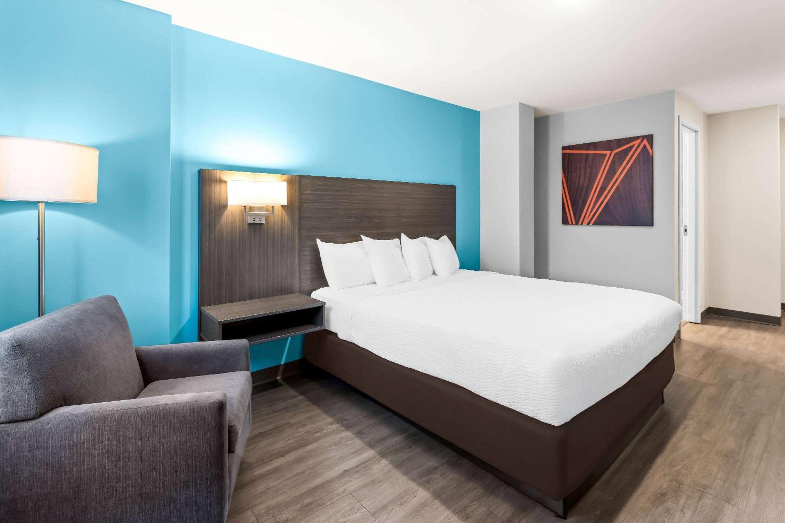 Thunder Bay Vacations - Howard Johnson by Wyndham Thunder Bay - Property Image 55