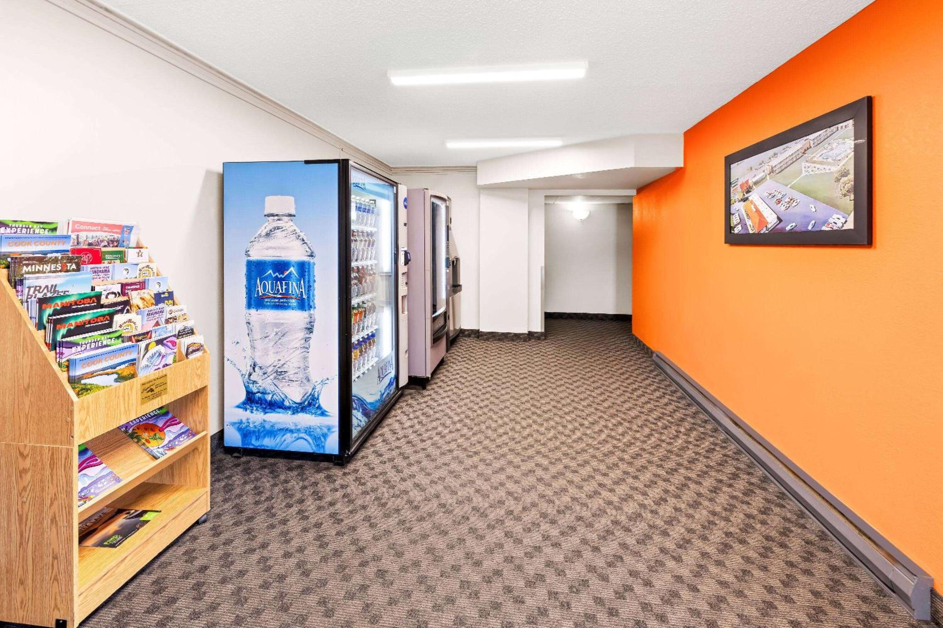 Thunder Bay Vacations - Howard Johnson by Wyndham Thunder Bay - Property Image 3