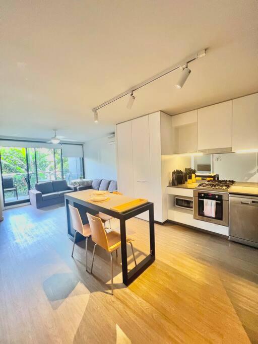 Brisbane Vacations - Chic Stay in the Valley with Pool and BBQ Area - Property Image 6